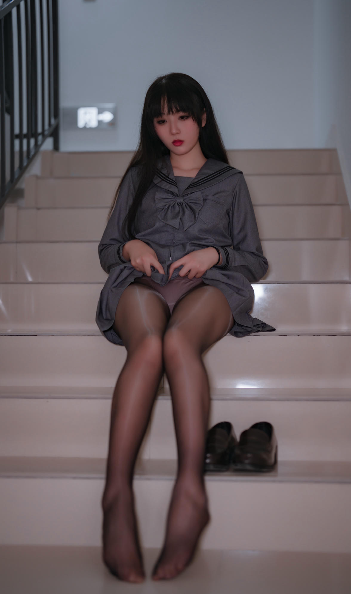 轩萧学姐 NO.038 楼道 车库 [91P 165MB]-楼道黑丝_第1集