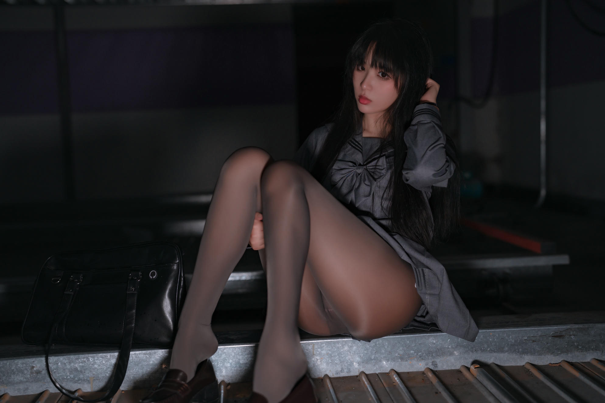 轩萧学姐 NO.038 楼道 车库 [91P 165MB]-车库灰丝_第1集