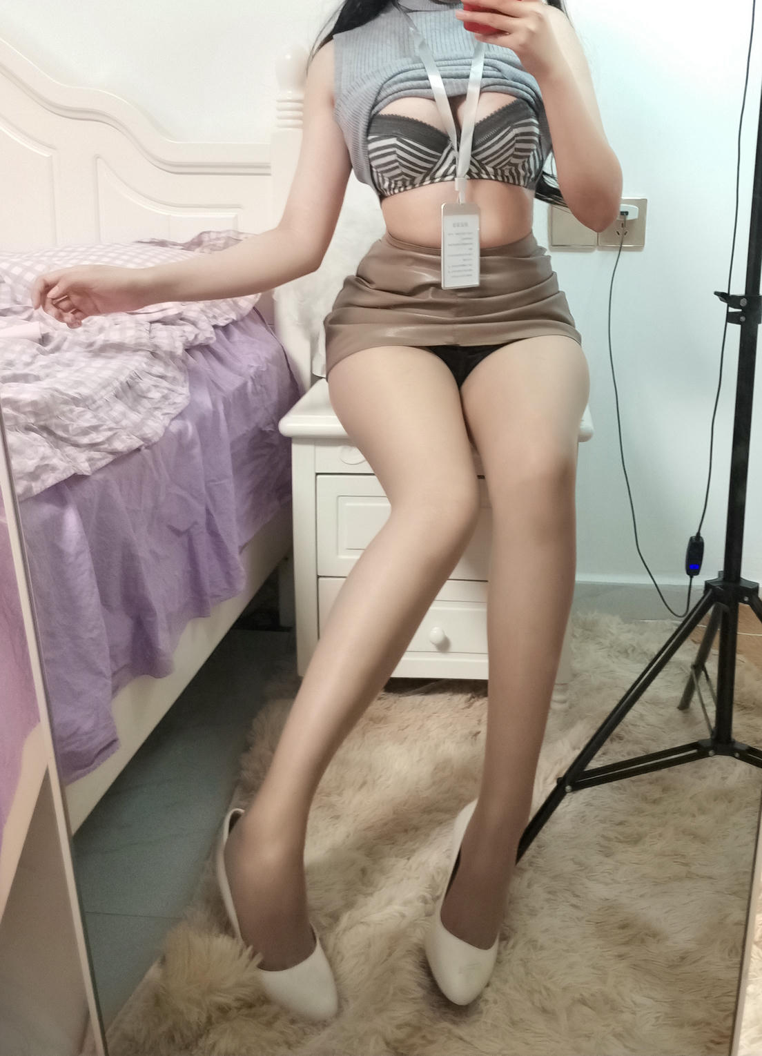 轩萧学姐 NO.004 职场新人OL [29P-129MB]_第1集