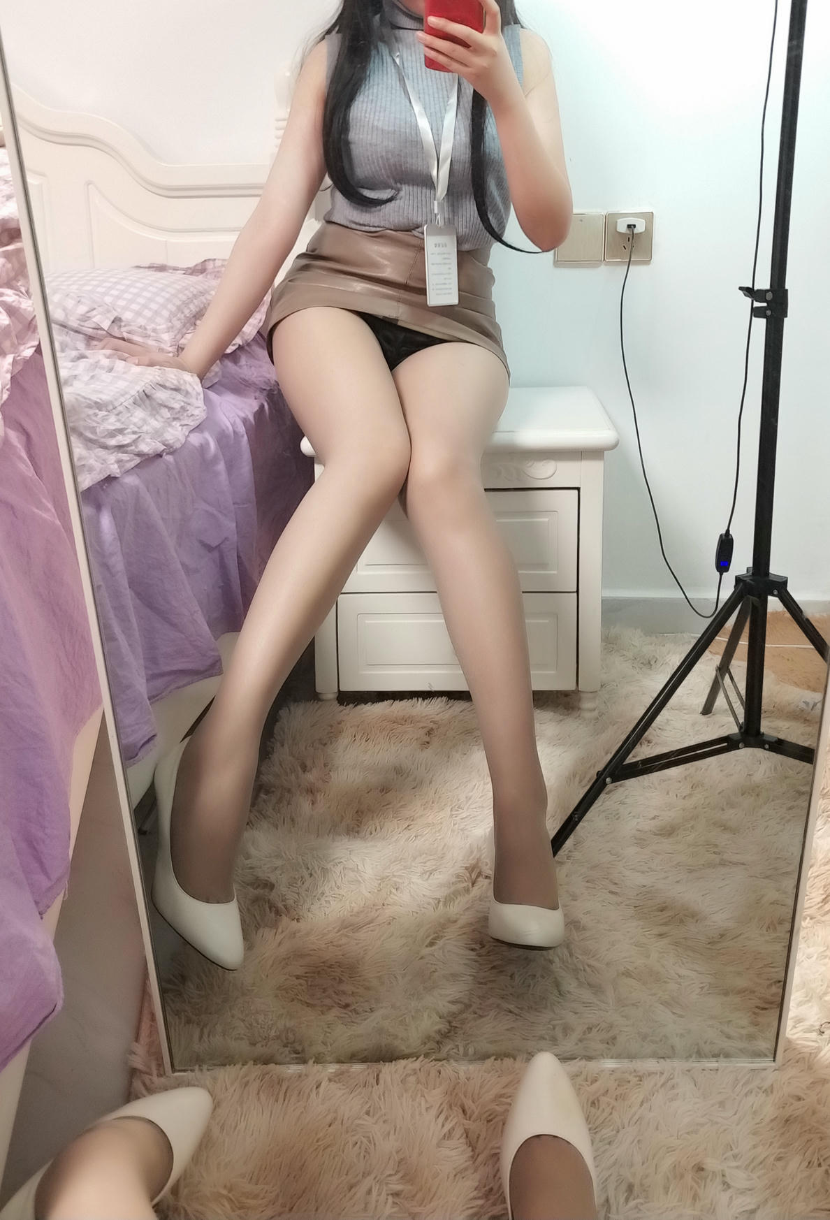 轩萧学姐 NO.004 职场新人OL [29P-129MB]_第1集