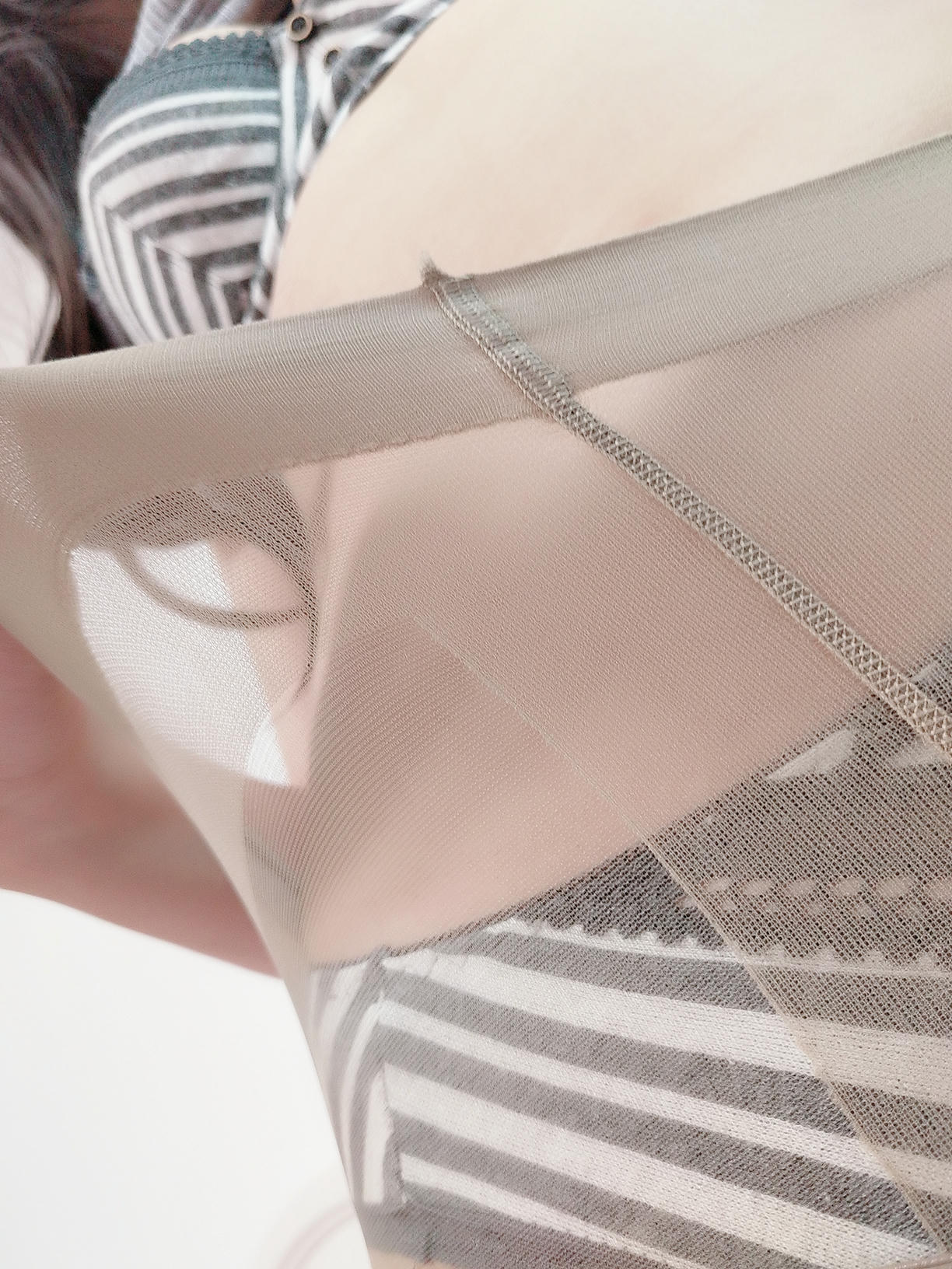 轩萧学姐 NO.004 职场新人OL [29P-129MB]_第2集