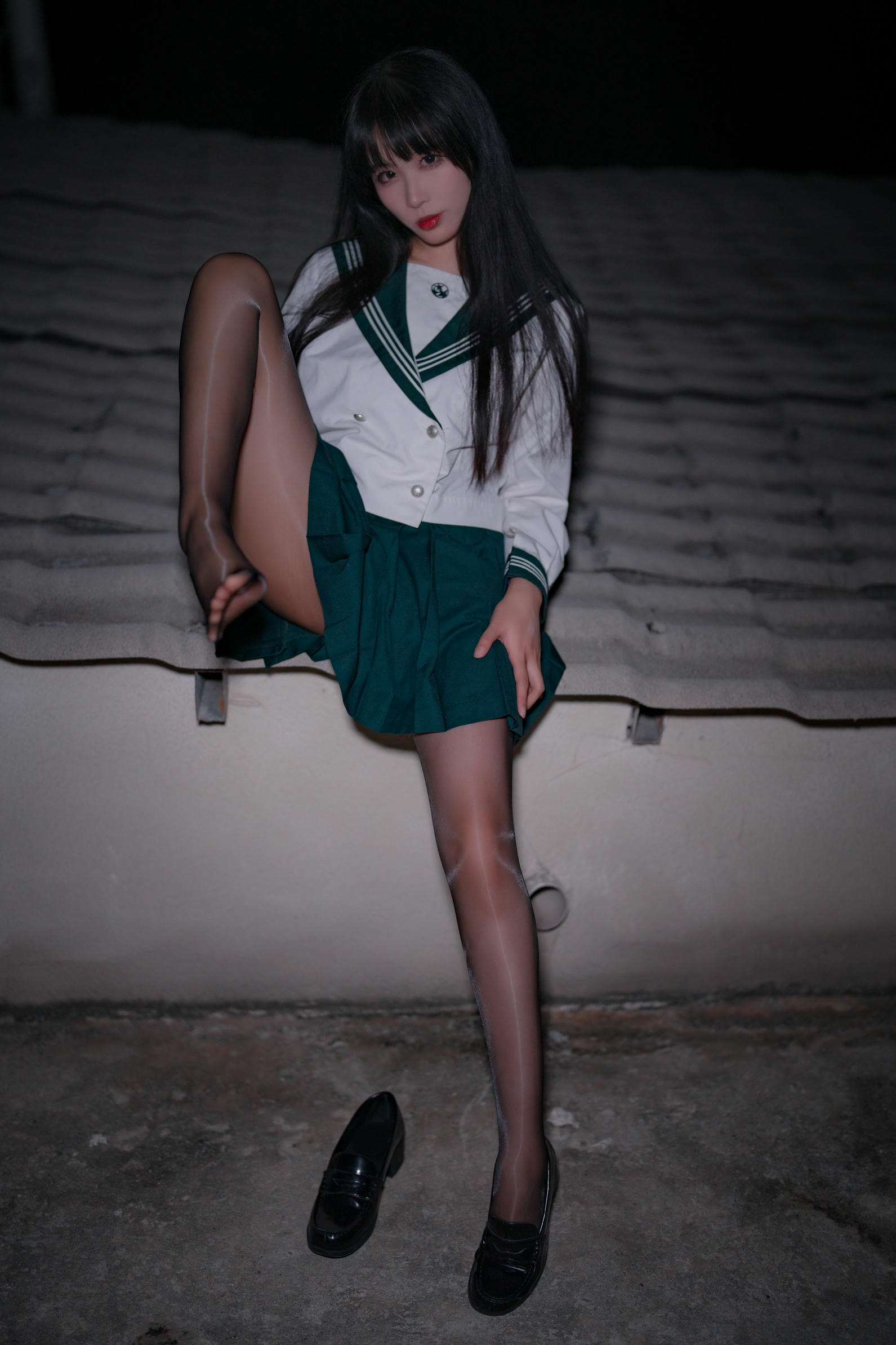 轩萧学姐 NO.041 公路JK [60P 135MB]-屋顶部分_第1集