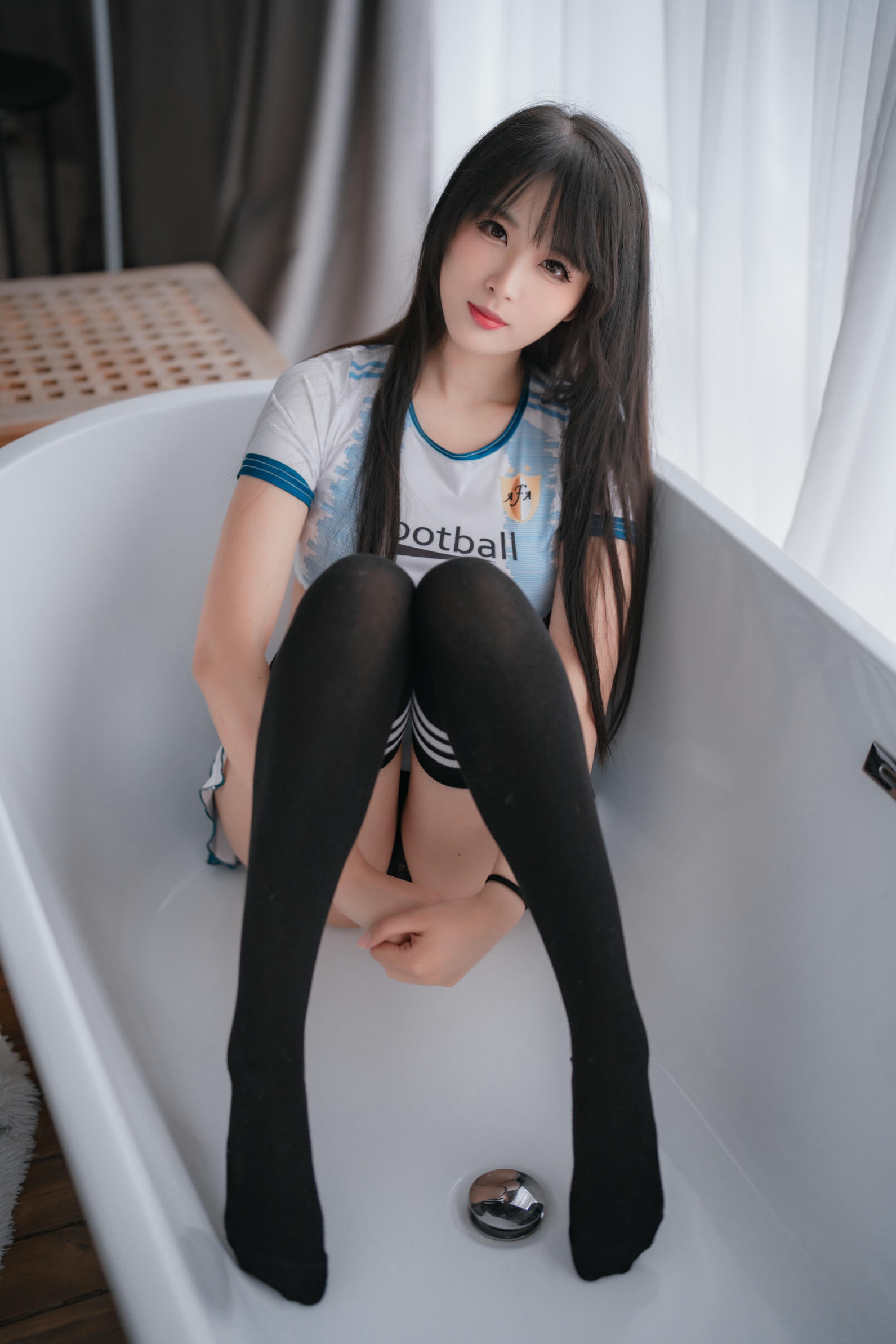 轩萧学姐 NO.042 足球宝贝 [64P1V 253MB]_第2集