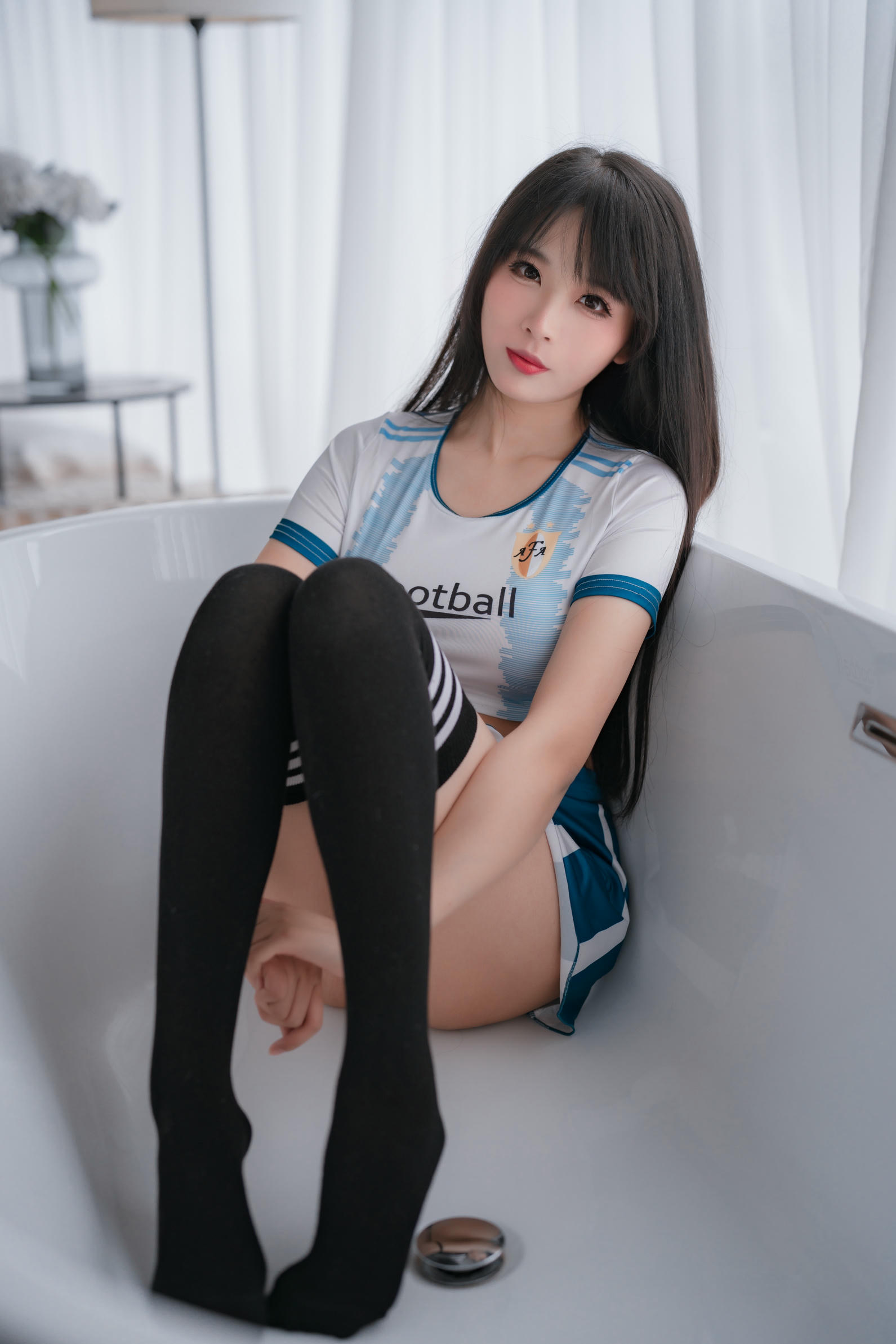 轩萧学姐 NO.042 足球宝贝 [64P1V 253MB]_第2集