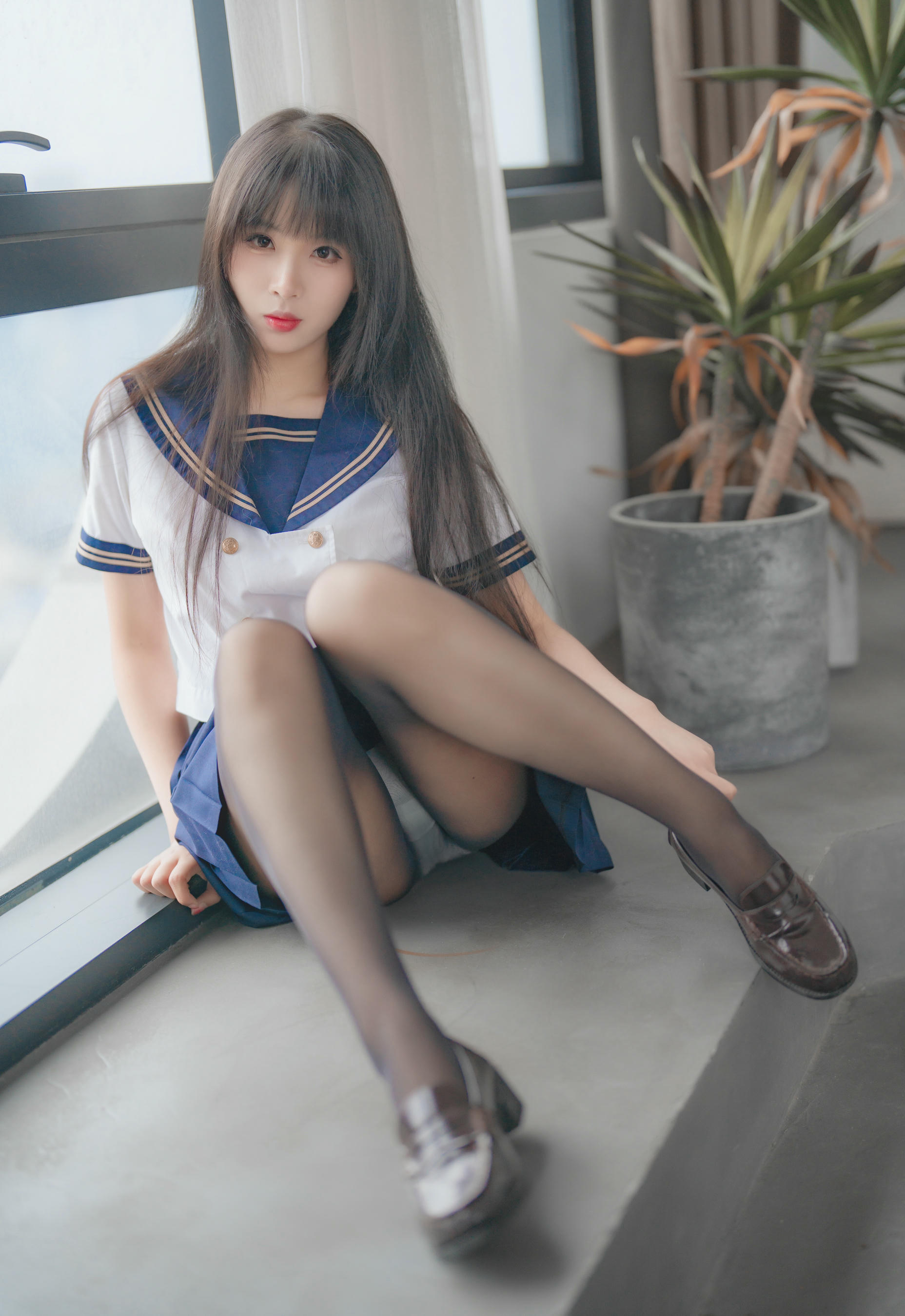 轩萧学姐 NO.043 5月舰长 黑丝jk [32P 112MB]_第1集