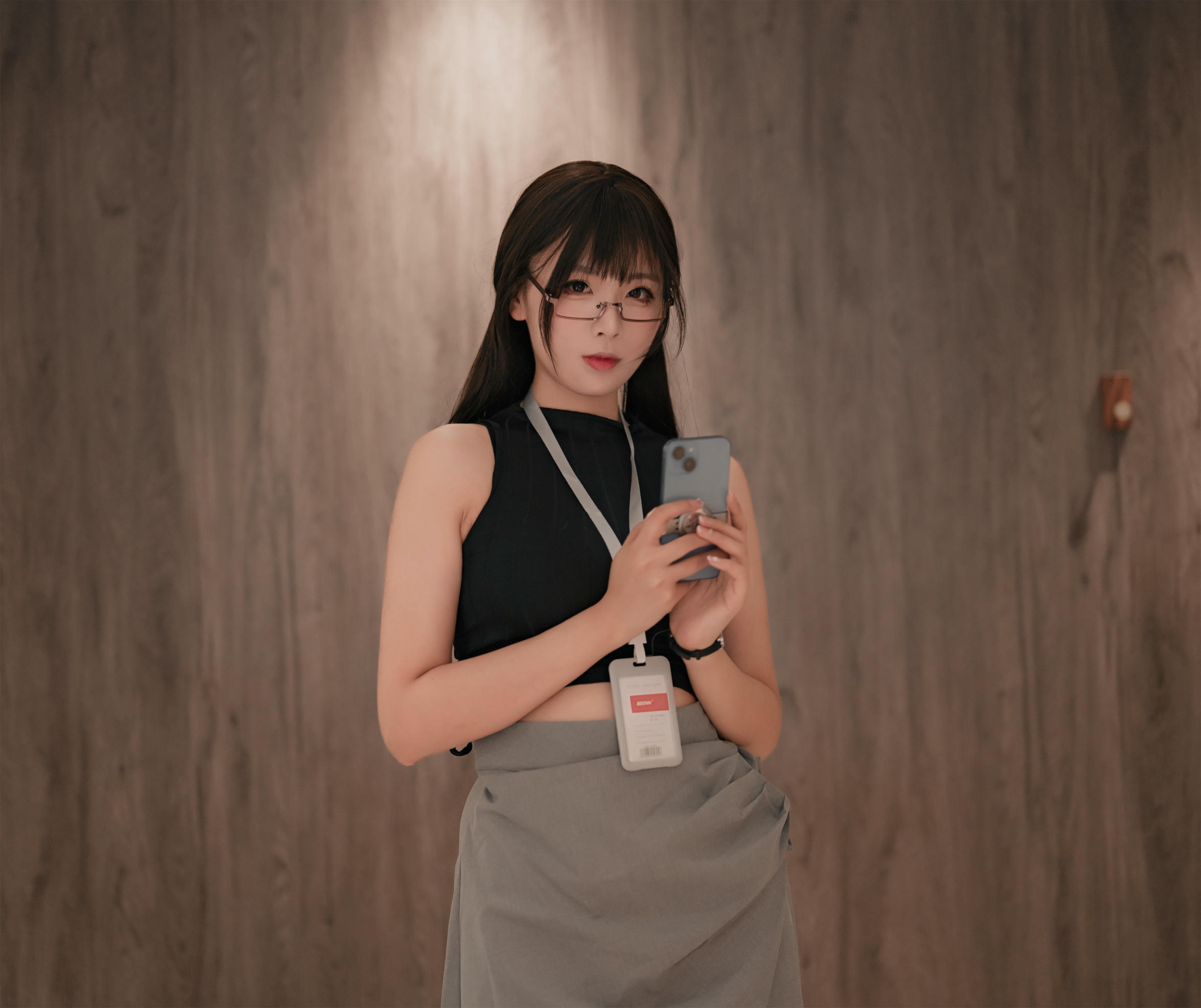 轩萧学姐 NO.046 眼镜娘OL [85P3V-1.29GB]-正片_第1集