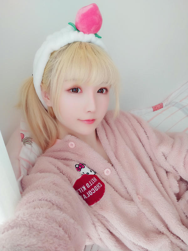 星之迟迟 - VOL.01 粉红泡泡包 [56P-56MB]-桃味KITTY（16P）_第1集