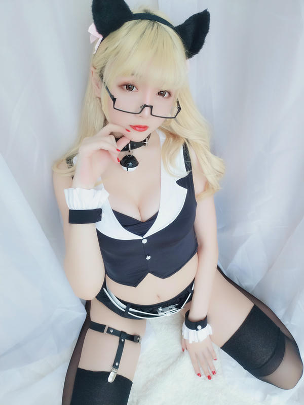 星之迟迟 - VOL.05 恶女秘书包 [58P-51MB]-猫耳秘书（44P）_第2集