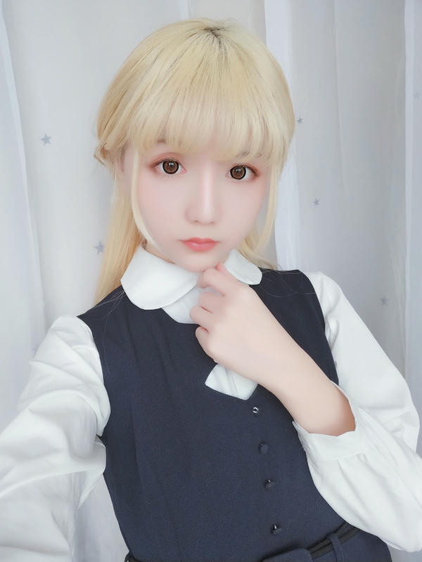 星之迟迟 - VOL.06 假日快乐包 [62P-54MB]-嫌弃脸大小姐（24P）_第1集