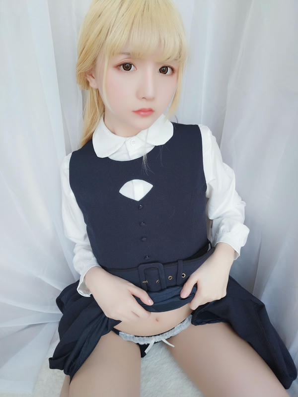 星之迟迟 - VOL.06 假日快乐包 [62P-54MB]-嫌弃脸大小姐（24P）_第1集