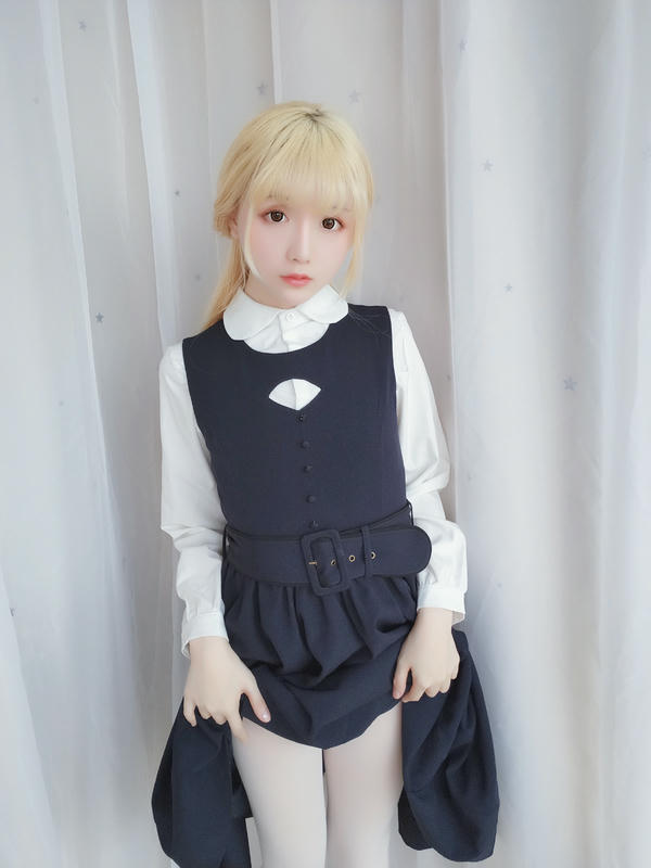 星之迟迟 - VOL.06 假日快乐包 [62P-54MB]-嫌弃脸大小姐（24P）_第1集