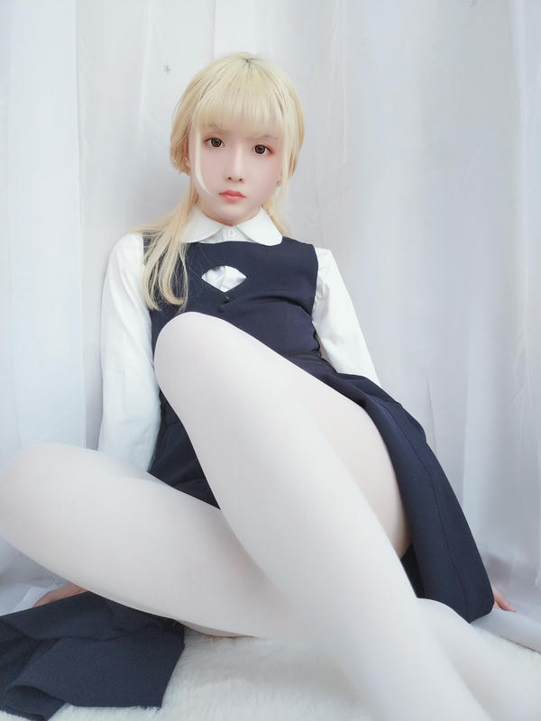 星之迟迟 - VOL.06 假日快乐包 [62P-54MB]-嫌弃脸大小姐（24P）_第1集