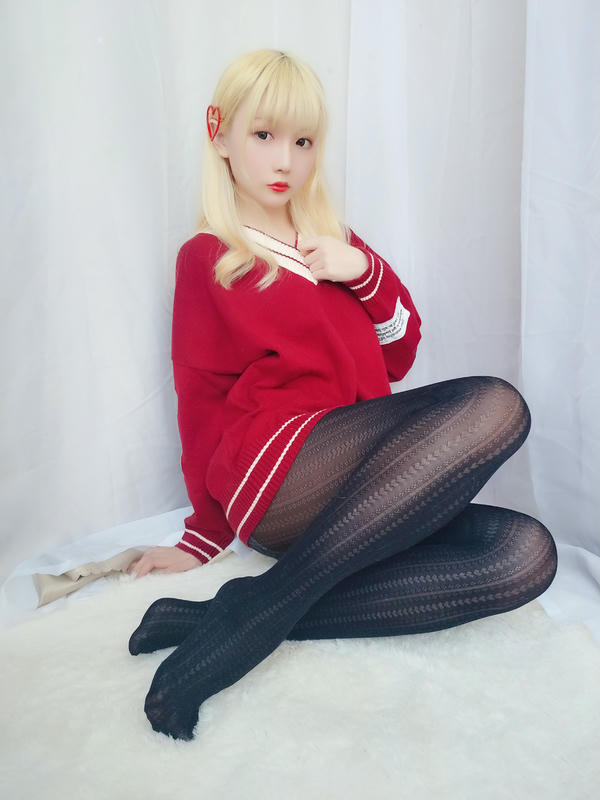 星之迟迟 - VOL.08 玫瑰月光包 [71P-63MB]-玫瑰味黑丝（26P）_第1集