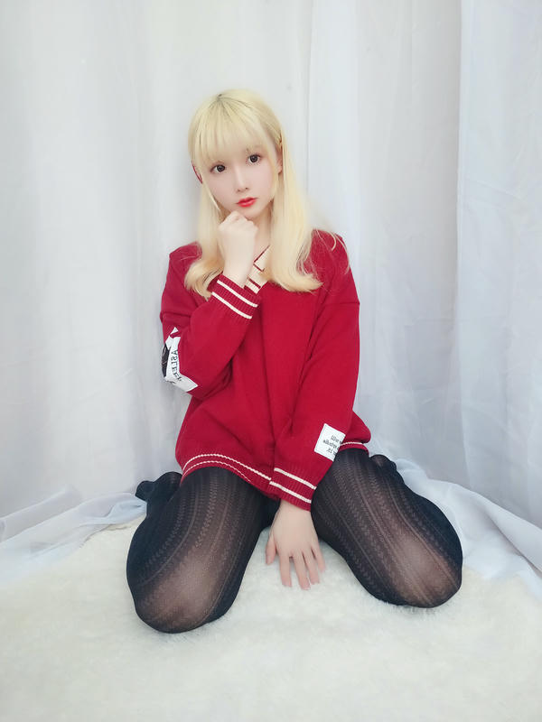 星之迟迟 - VOL.08 玫瑰月光包 [71P-63MB]-玫瑰味黑丝（26P）_第1集