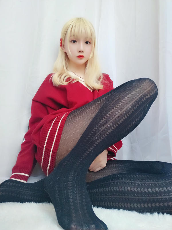 星之迟迟 - VOL.08 玫瑰月光包 [71P-63MB]-玫瑰味黑丝（26P）_第1集