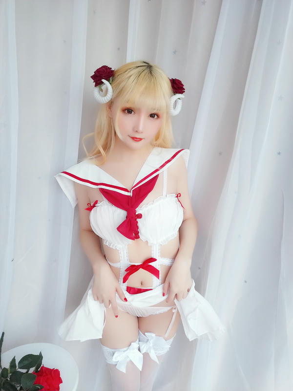 星之迟迟 - VOL.08 玫瑰月光包 [71P-63MB]-白月光与红玫瑰（45P）_第2集