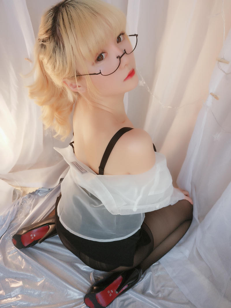 星之迟迟 - VOL.11 今晚加班包 [58P-101MB]-今晚加班（58P）_第2集