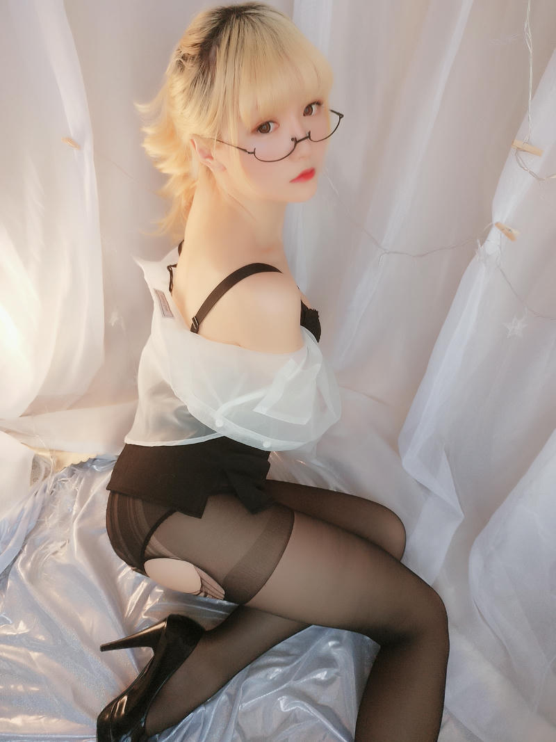 星之迟迟 - VOL.11 今晚加班包 [58P-101MB]-今晚加班（58P）_第3集