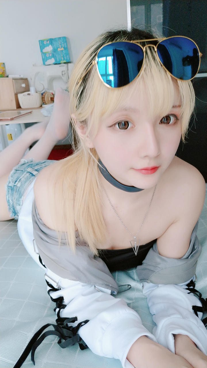 星之迟迟 - 定制03 6-21 莉莉丝 [60P2V-301MB]_第2集