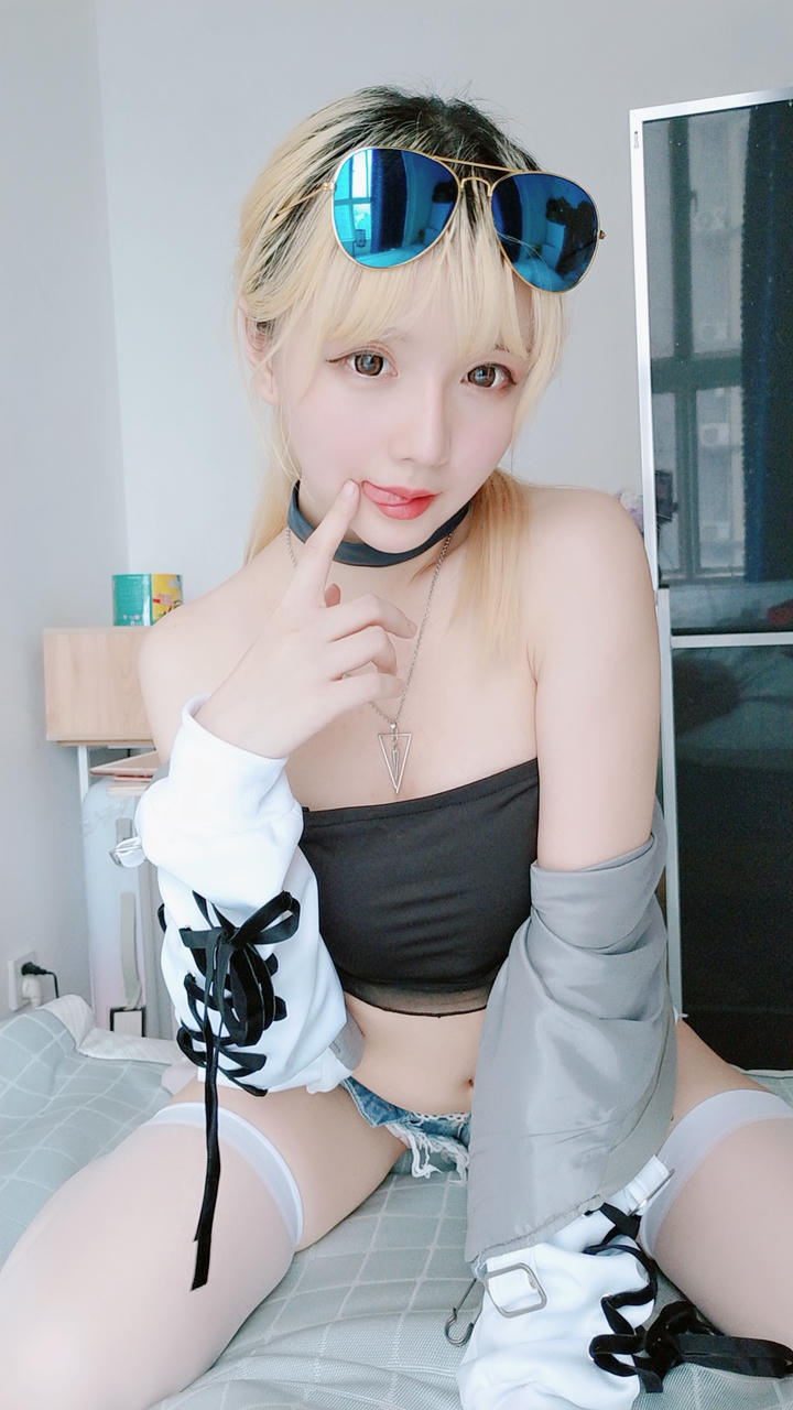 星之迟迟 - 定制03 6-21 莉莉丝 [60P2V-301MB]_第3集