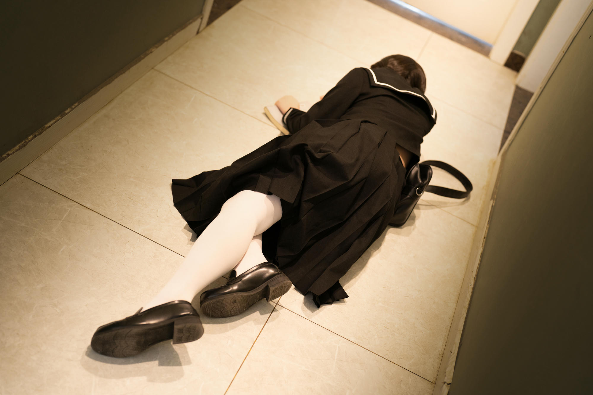 星之迟迟 NO.193 2023 3月计划D 原创-图书管理员 [113P 684MB]_第1集