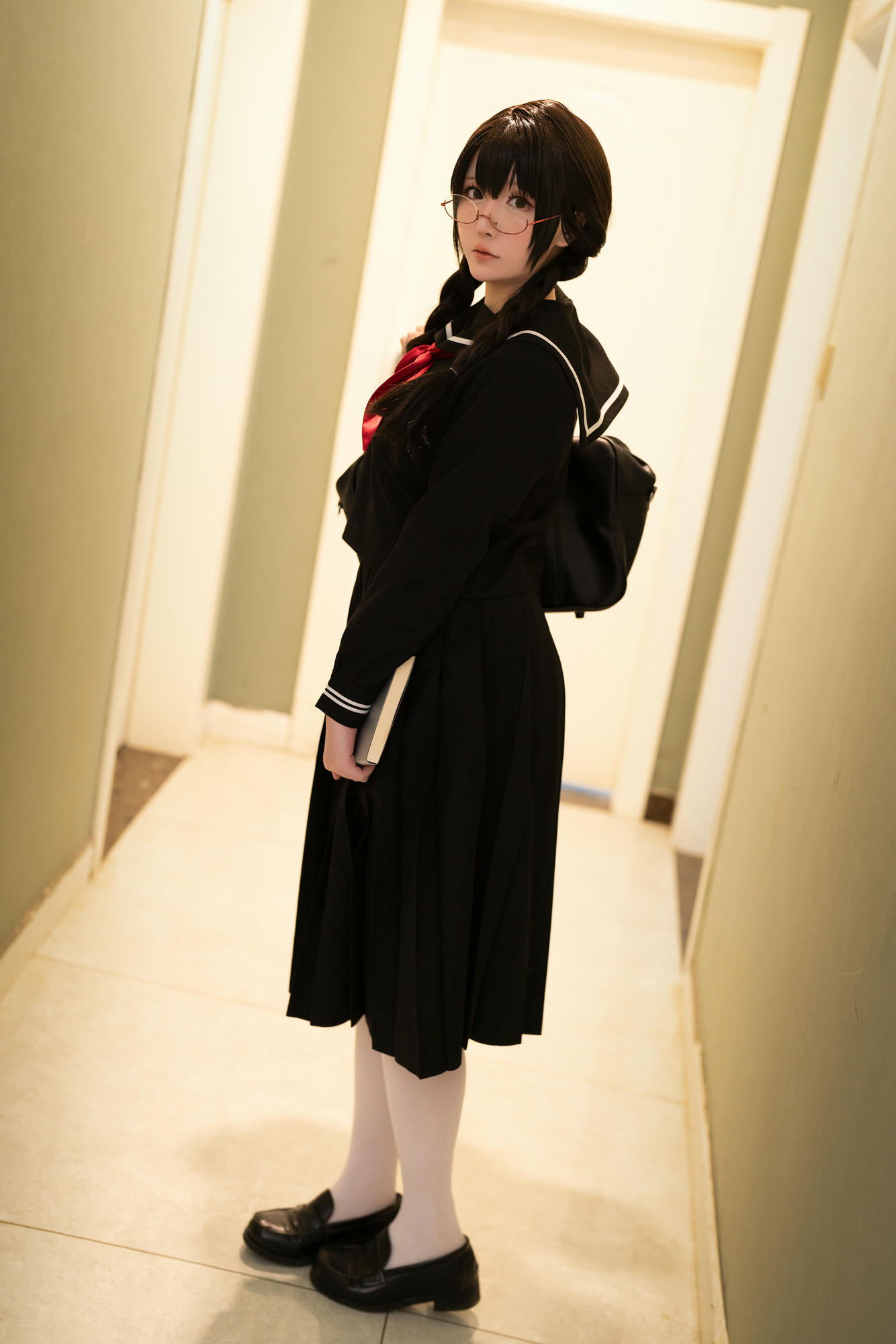 星之迟迟 NO.193 2023 3月计划D 原创-图书管理员 [113P 684MB]_第1集