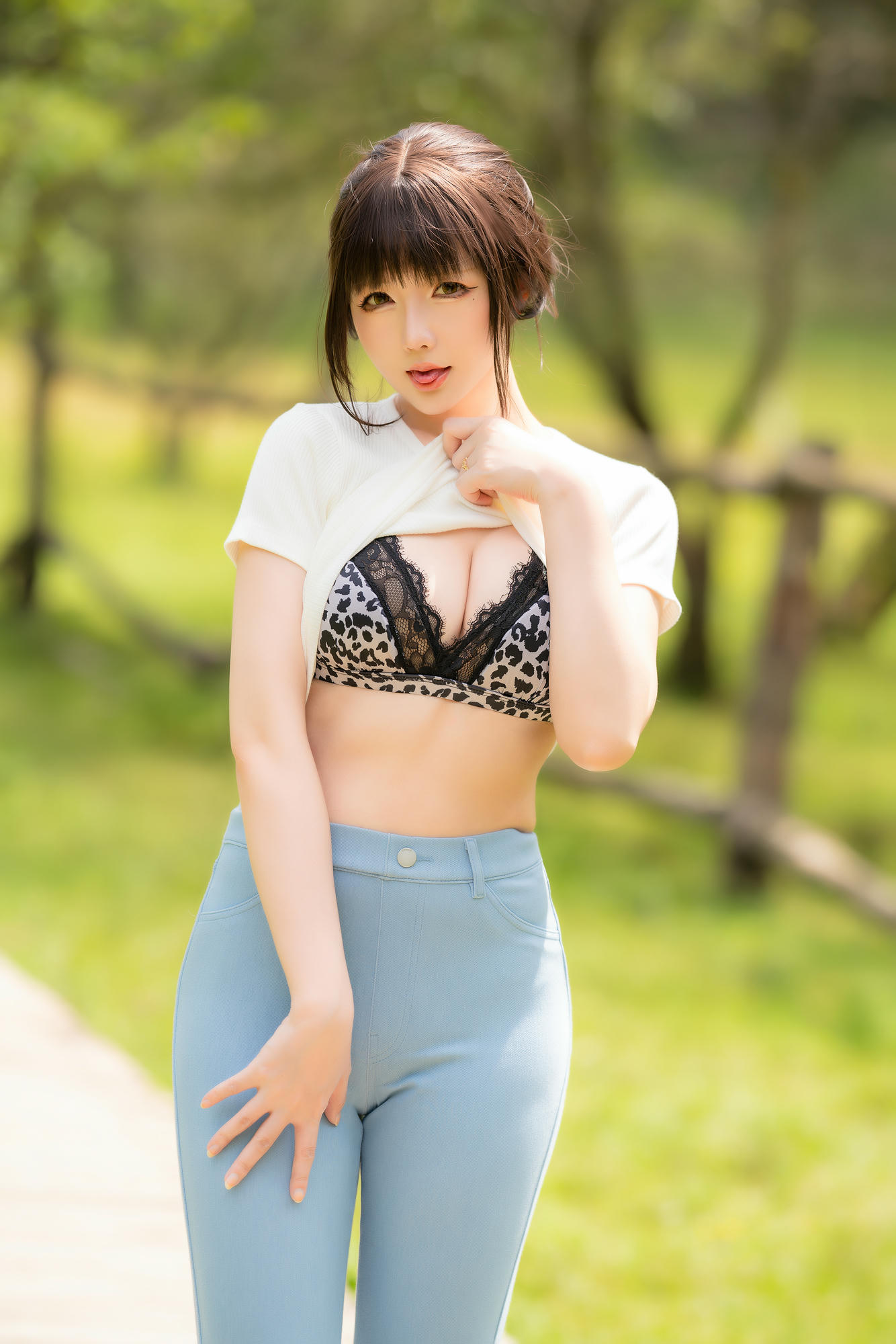 星之迟迟 NO.200 2023 5月 户外 微风[56P-354.1M]_第1集