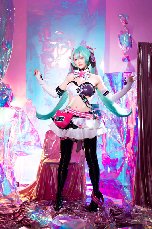 星之迟迟 NO.247 Miku初音未来 喵斯快跑[73P-117.2M]_第3集