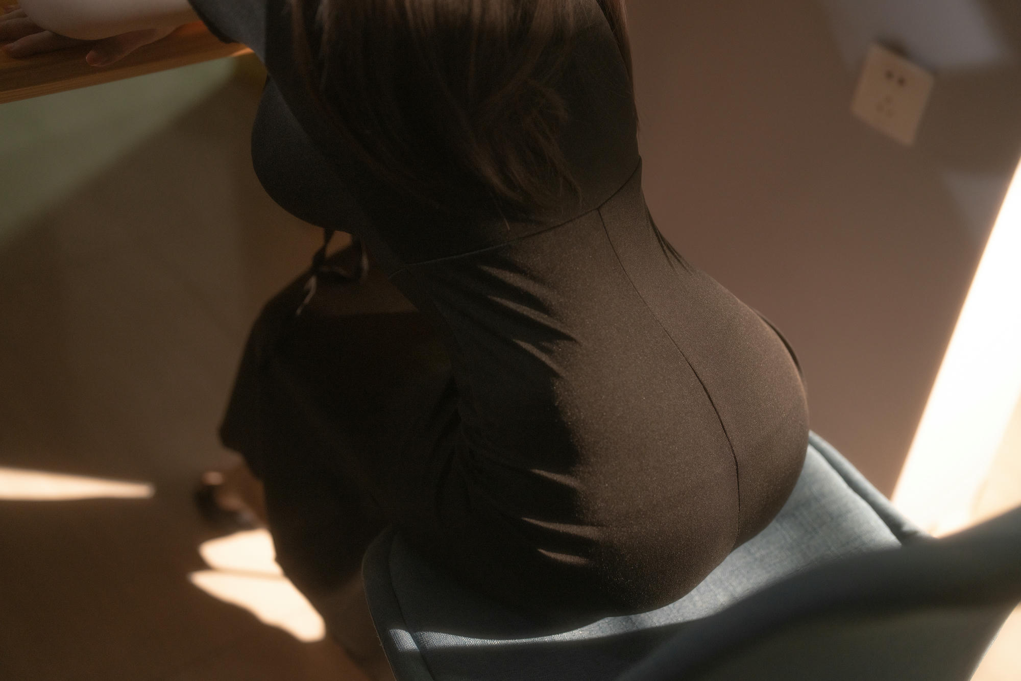 星之迟迟 NO.252 2024-8-D 同事的未亡人太太 [117P2V 2.30GB]_第1集