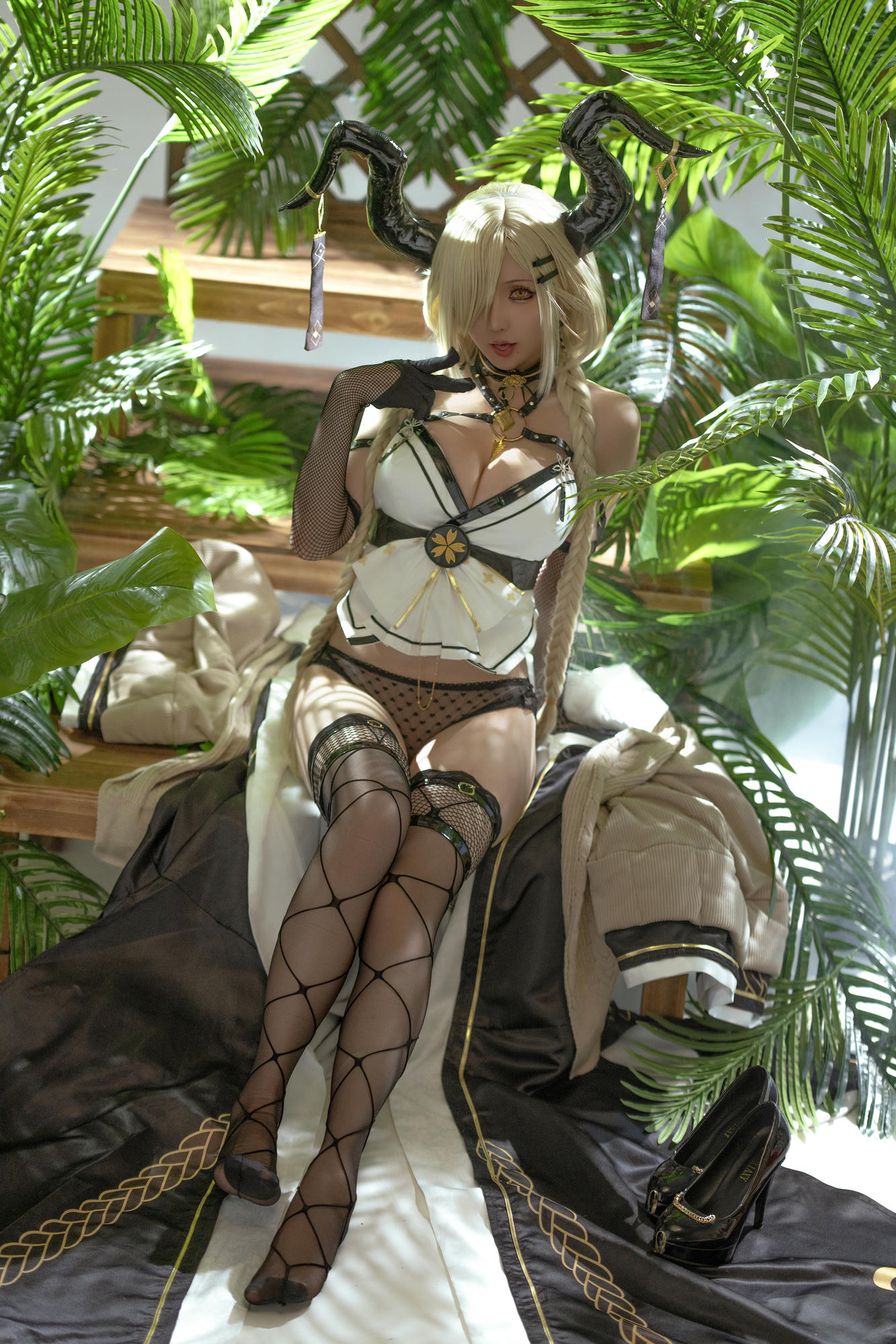 星之迟迟 NO.266 2024-万圣节尾张 [208P2V 3.96GB]_第4集