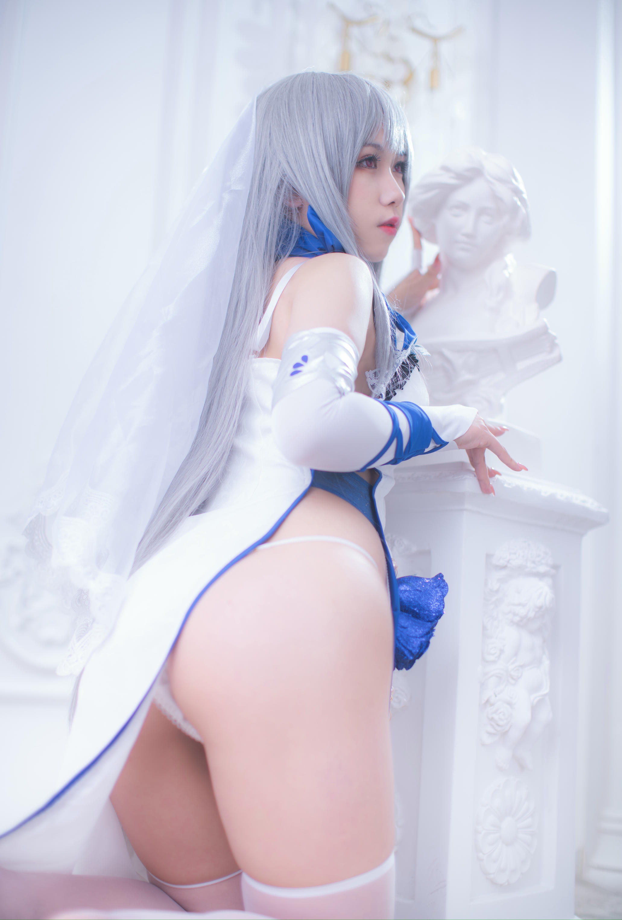 一北亦北 NO.011 路易九世礼服 [12P-83MB]_第1集