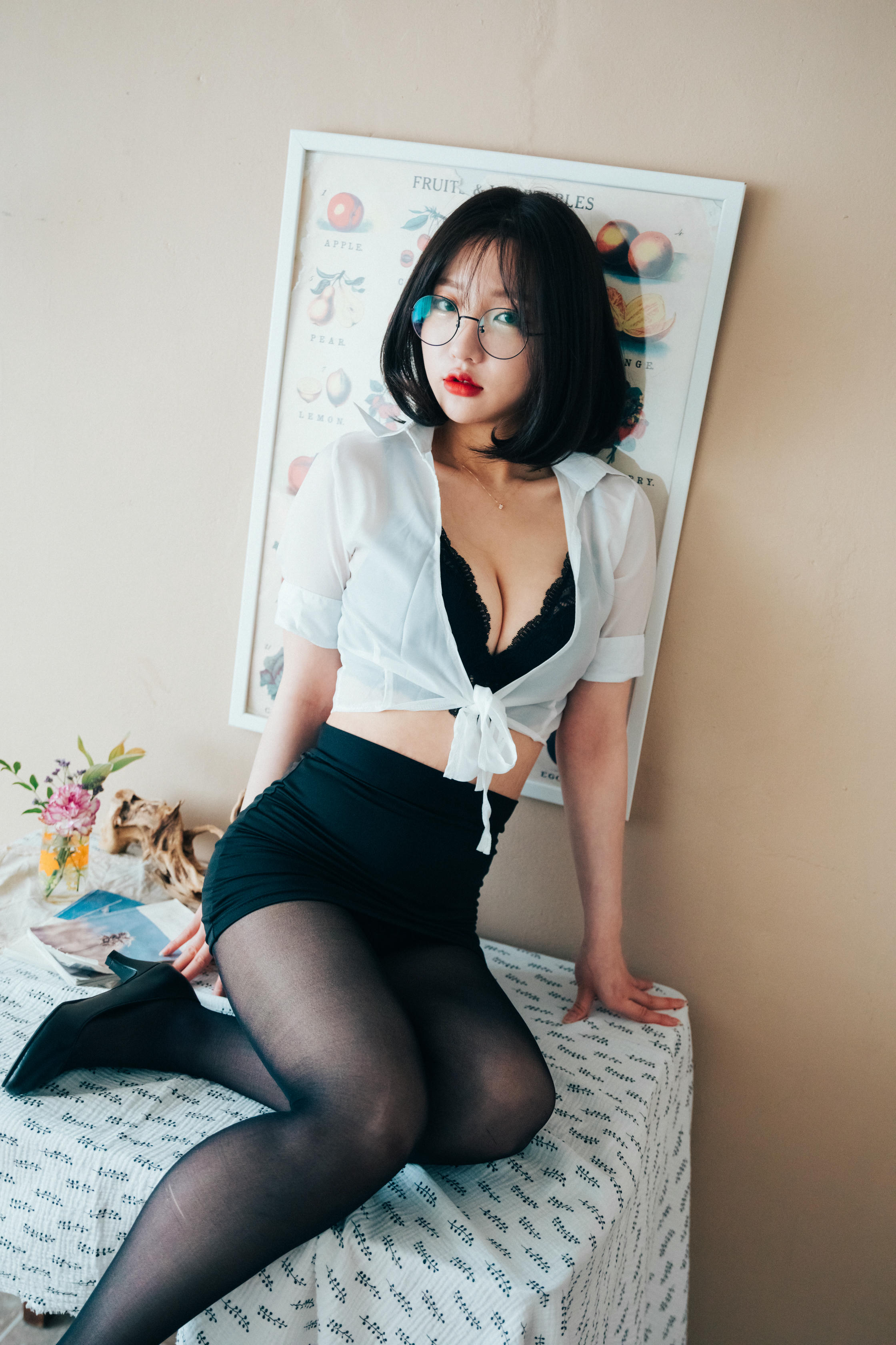 韩国模特孙乐乐-024_Loozy Officegirls Vacation Vol.1 Son Ye-Eun (손예은) [55P 10V 1GB]_第1集