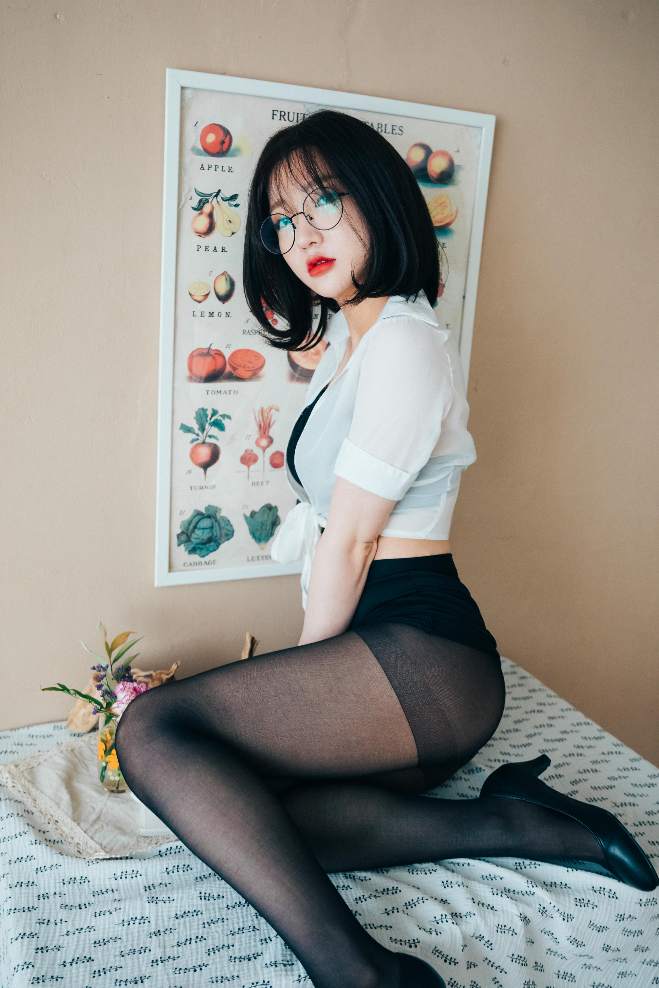 韩国模特孙乐乐-024_Loozy Officegirls Vacation Vol.1 Son Ye-Eun (손예은) [55P 10V 1GB]_第1集