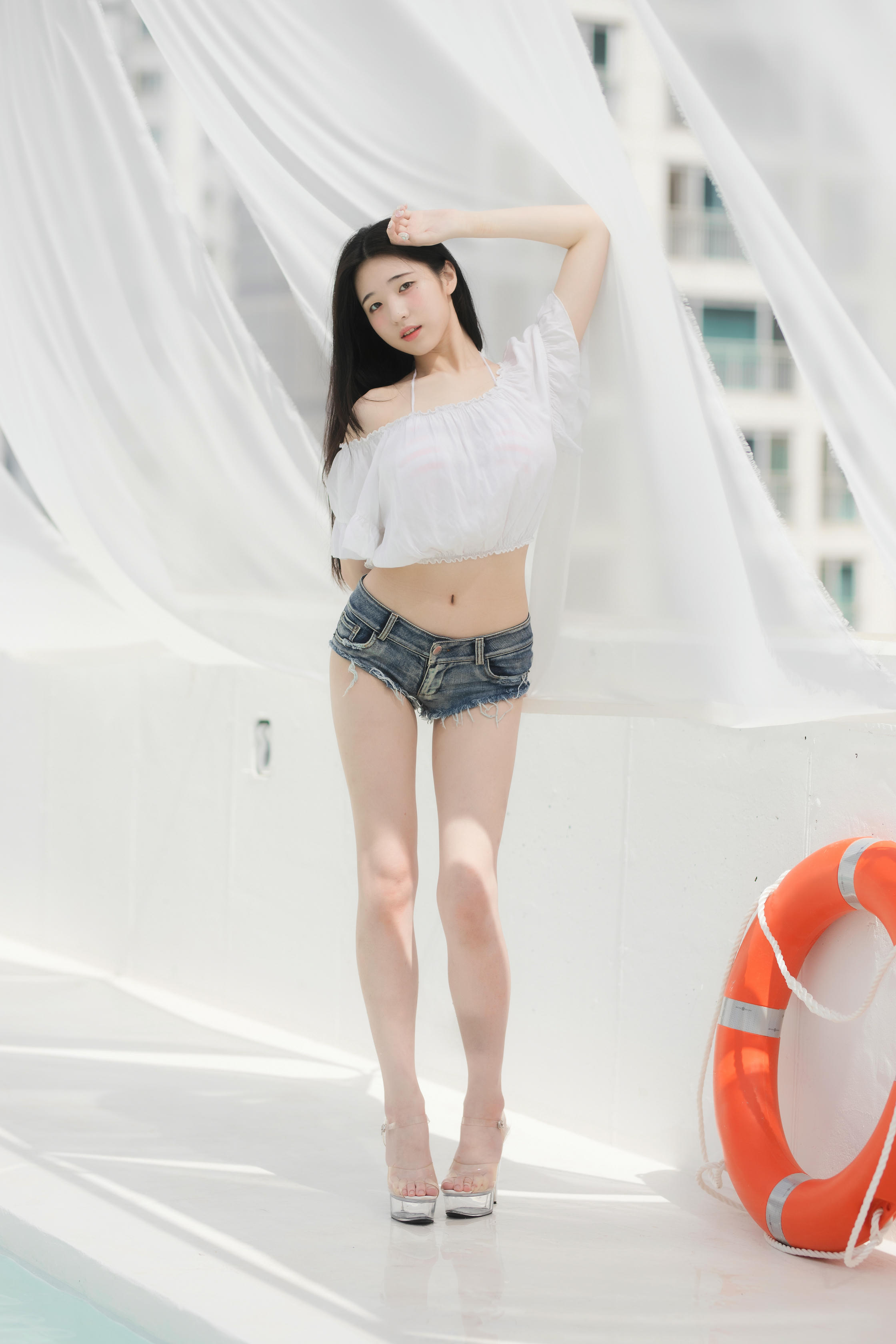 李妍宇-Yeon Woo NO.024 Mini Photobook [18P 222MB]_第1集