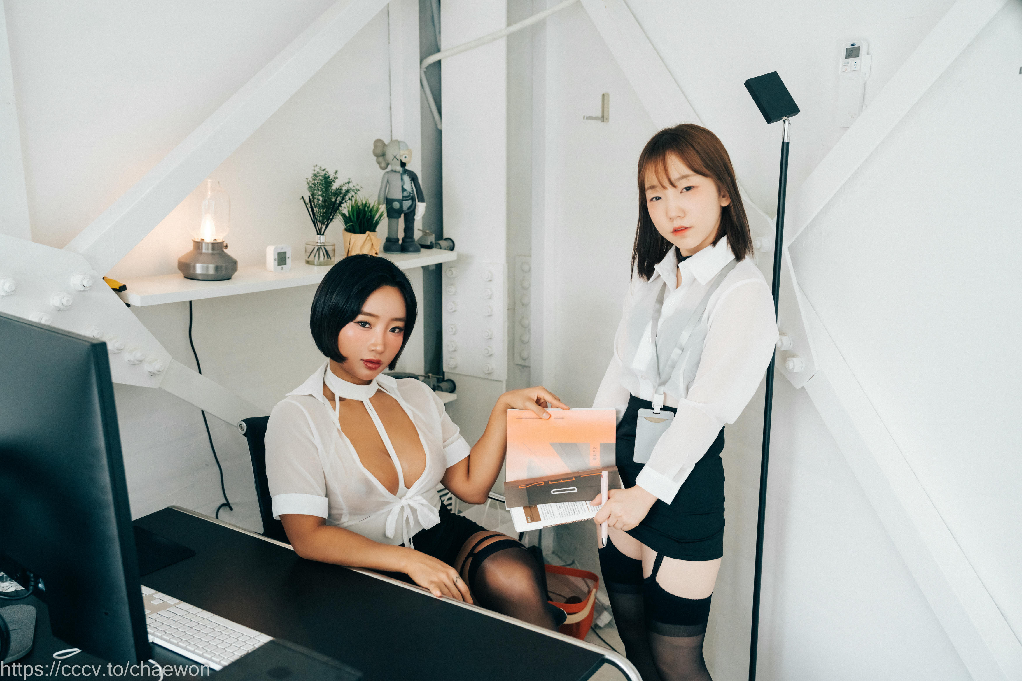 韩国模特-Yeri NO.022 Loozy & Botty Queen Office Master [199P+6V／3.72GB]_第1集