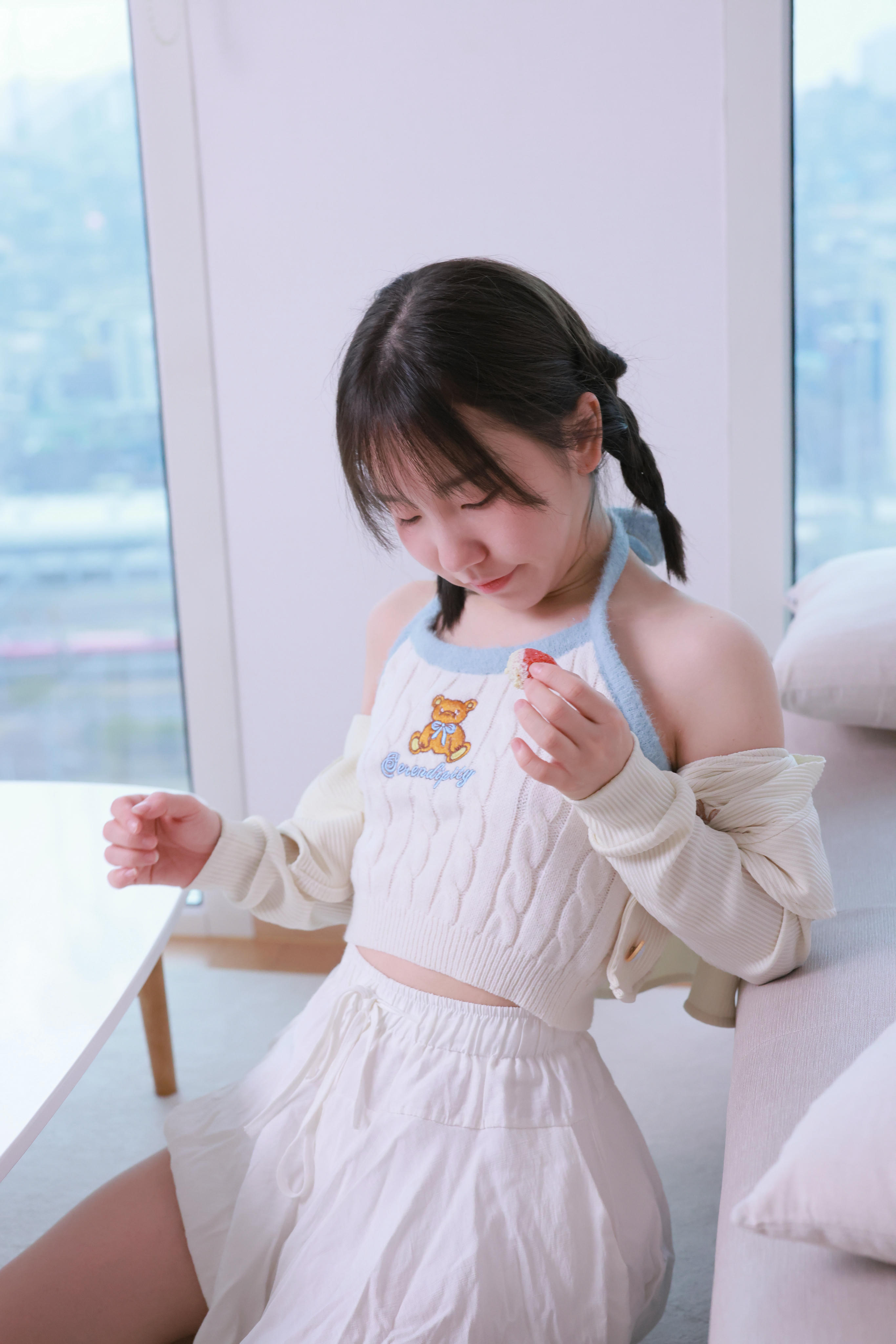 韩国模特-Yeri NO.028 SWEETBOX SWTB Vol.25 Yeri [69P+2V／2.18GB]_第1集