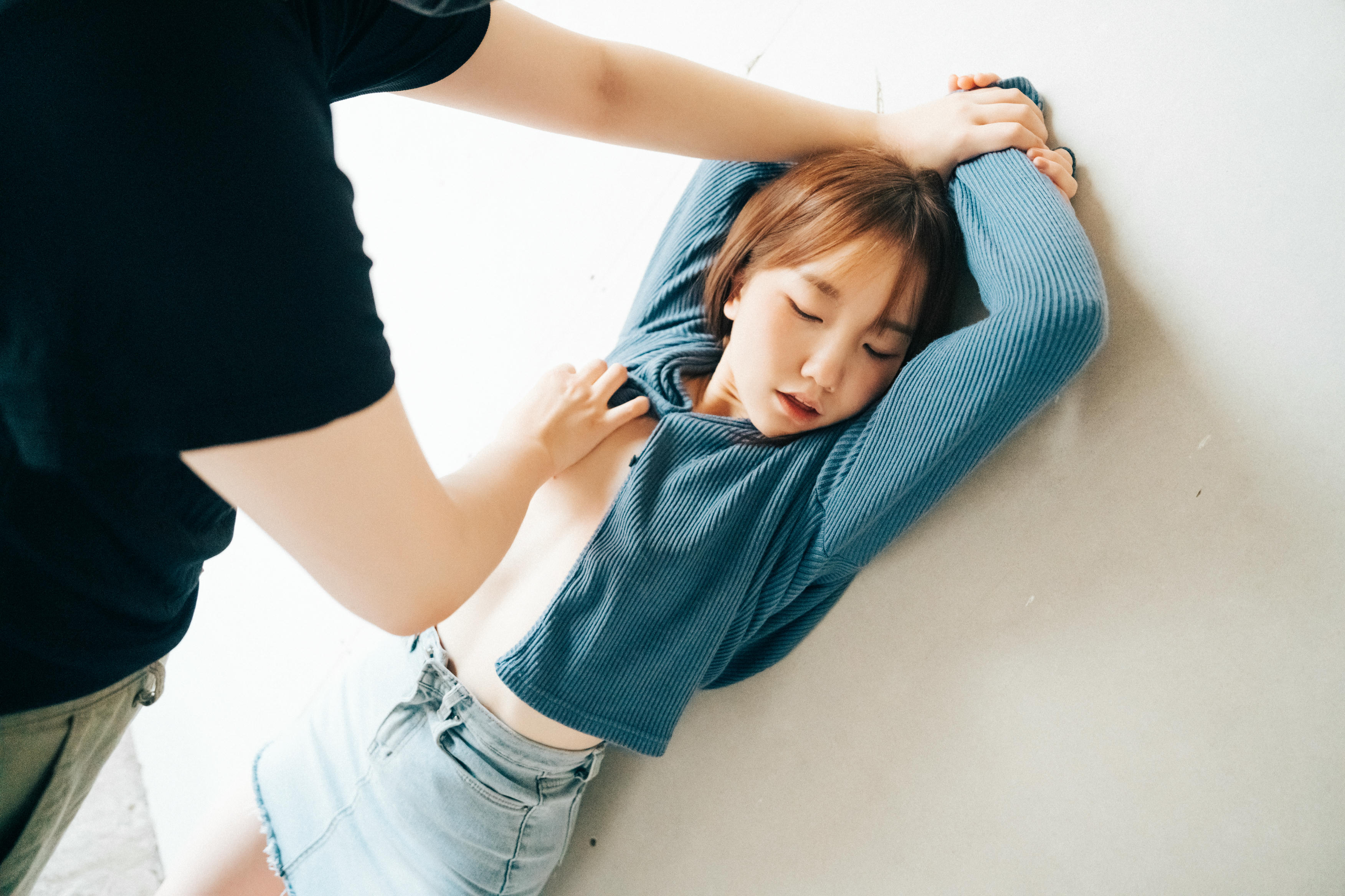 韩国模特-Yeri NO.034 Loozy Yeri Enjoying outdoor [109P6V-2.77GB]_第2集