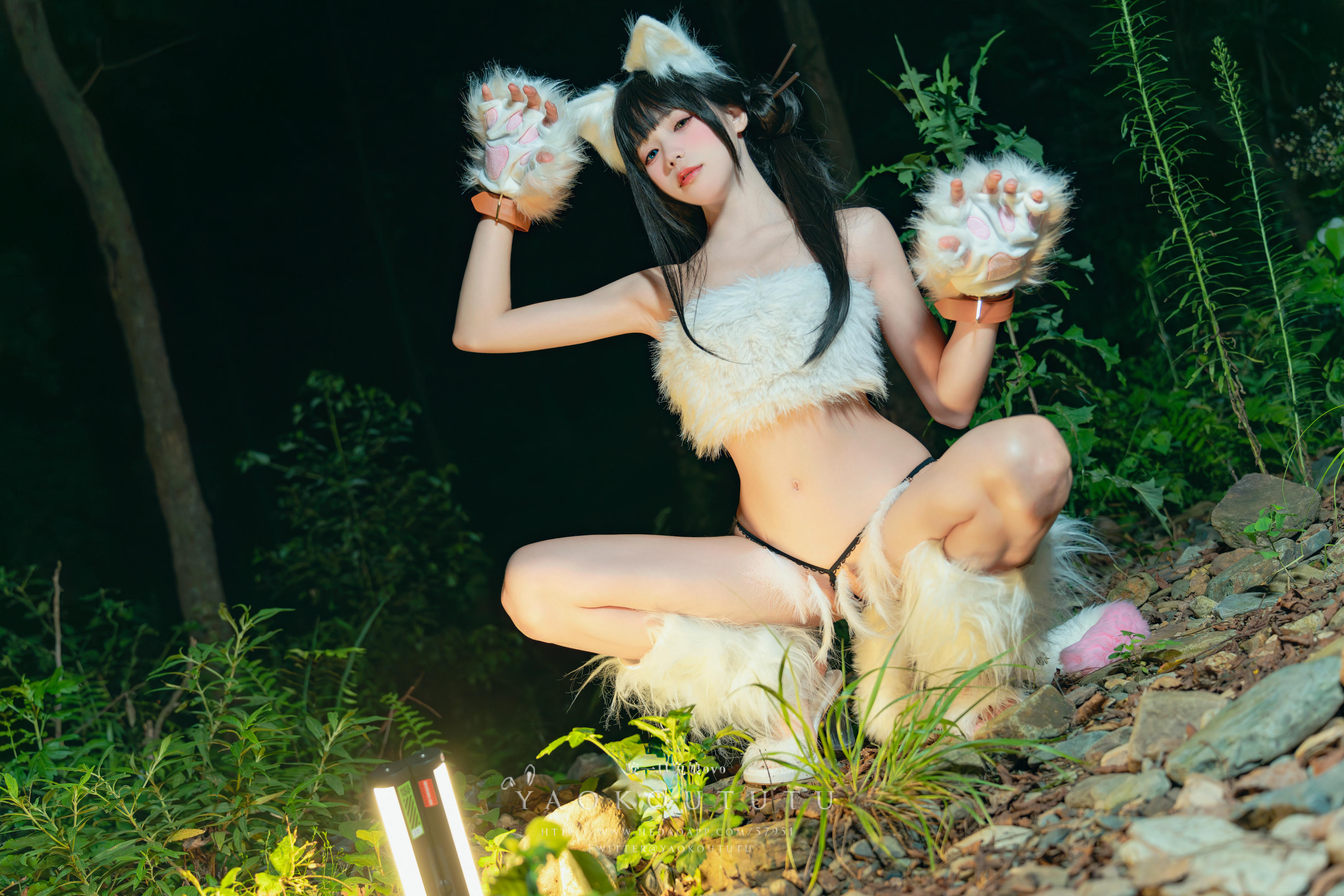 黏黏团子兔 NO.082 咬一口兔娘ovo 八月订阅『狐灵』LIKEY [55P1V 1.25GB]_第1集