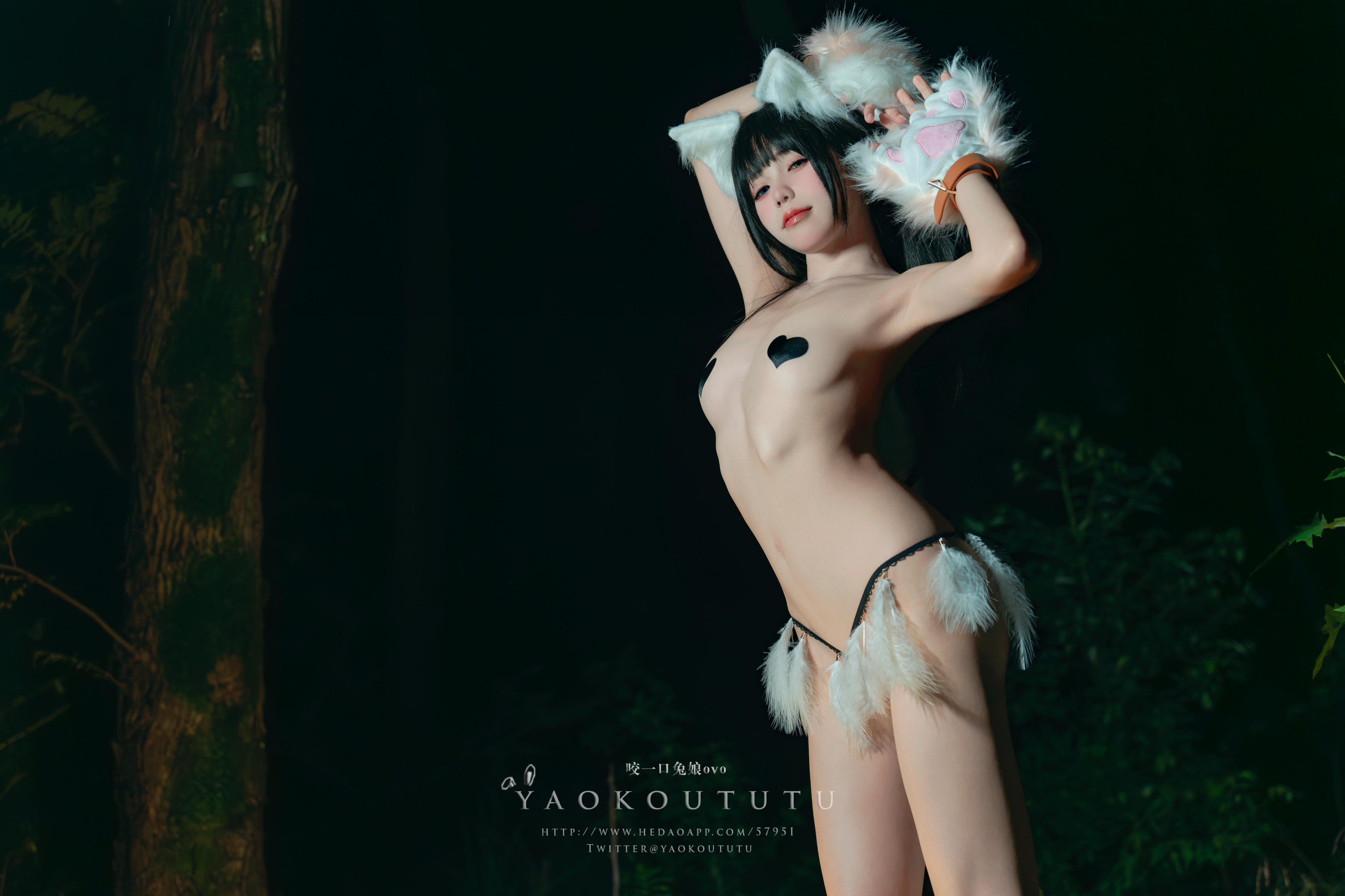 黏黏团子兔 NO.082 咬一口兔娘ovo 八月订阅『狐灵』LIKEY [55P1V 1.25GB]_第1集