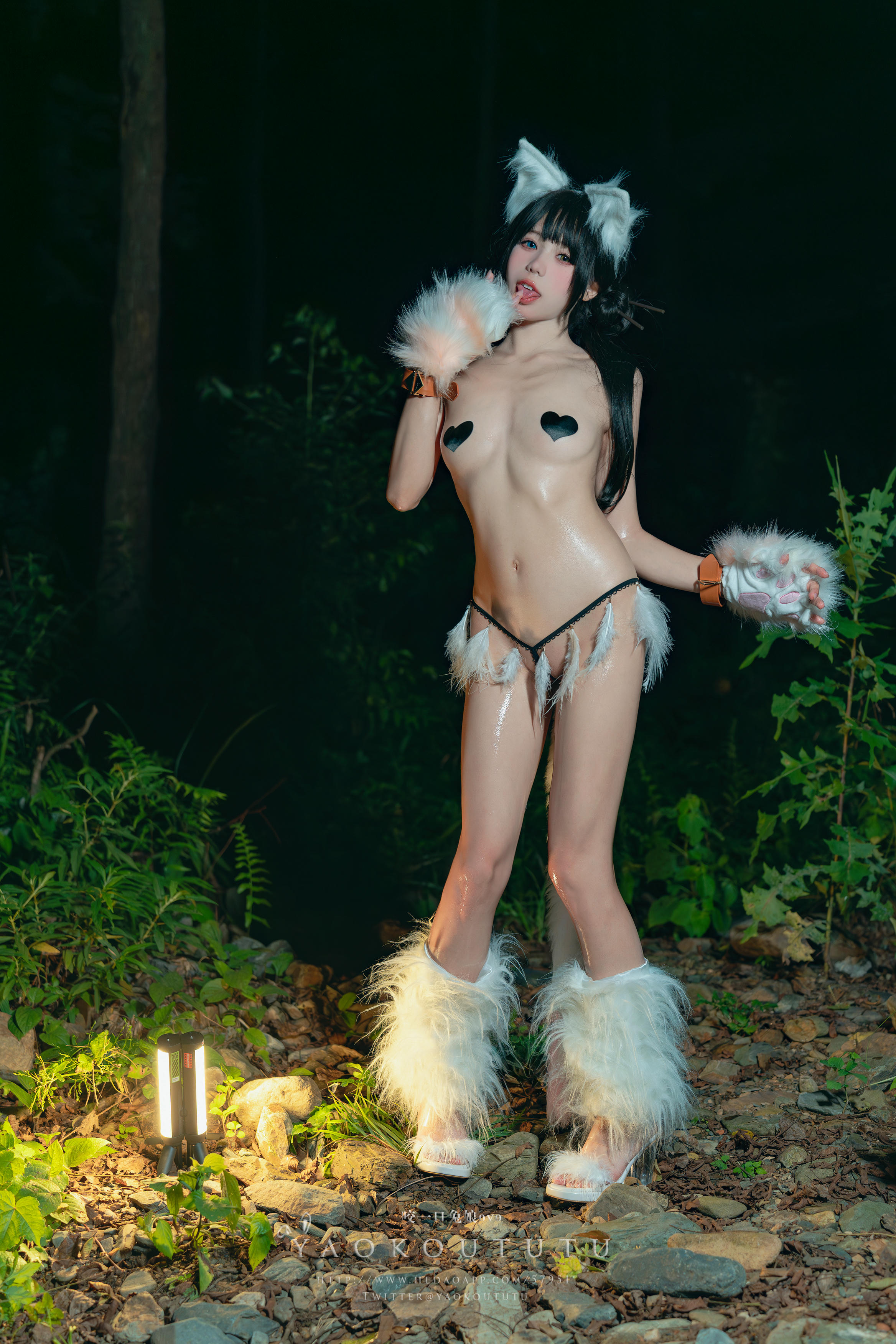 黏黏团子兔 NO.082 咬一口兔娘ovo 八月订阅『狐灵』LIKEY [55P1V 1.25GB]_第2集