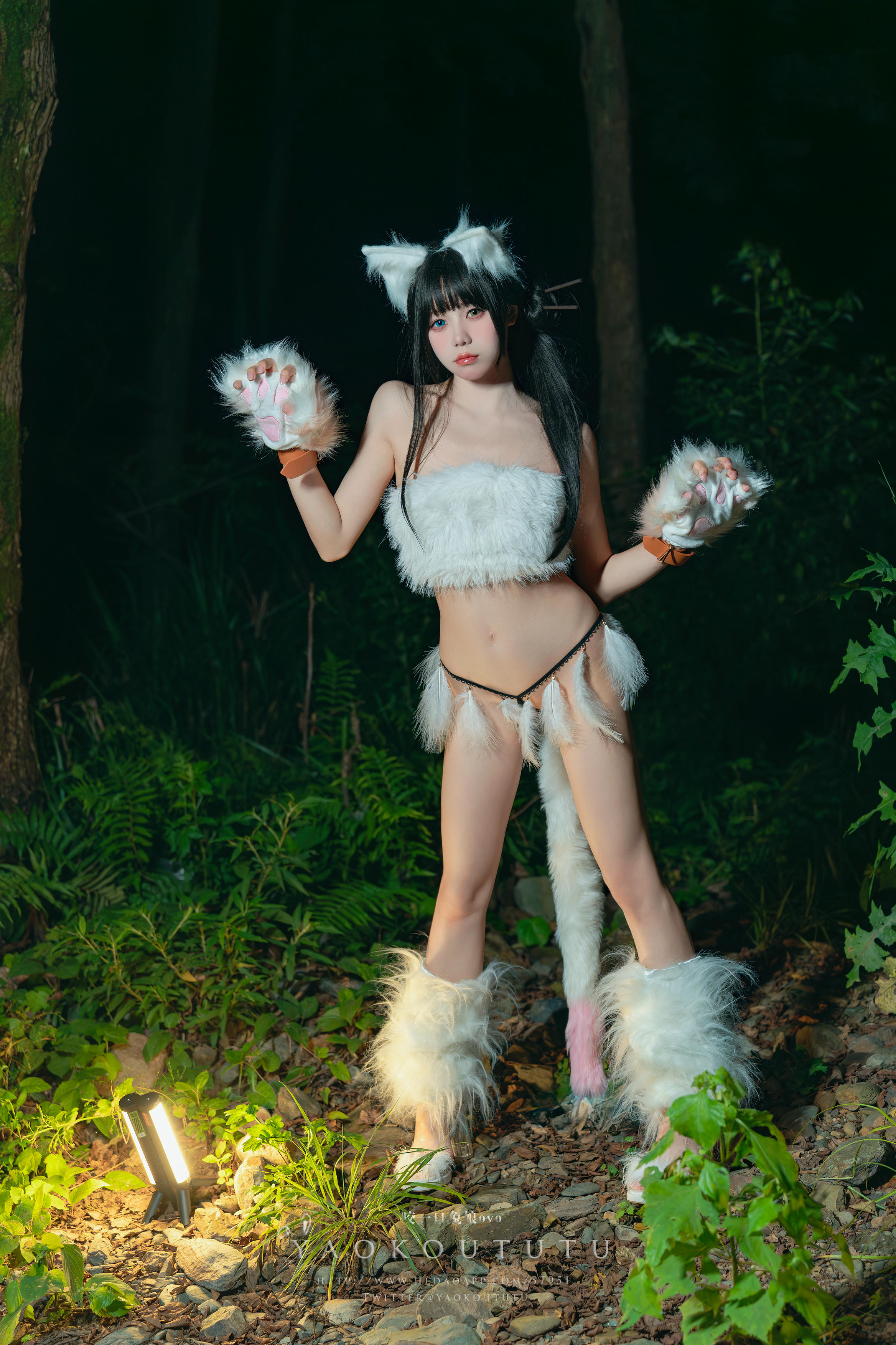 黏黏团子兔 NO.082 咬一口兔娘ovo 八月订阅『狐灵』LIKEY [55P1V 1.25GB]_第1集