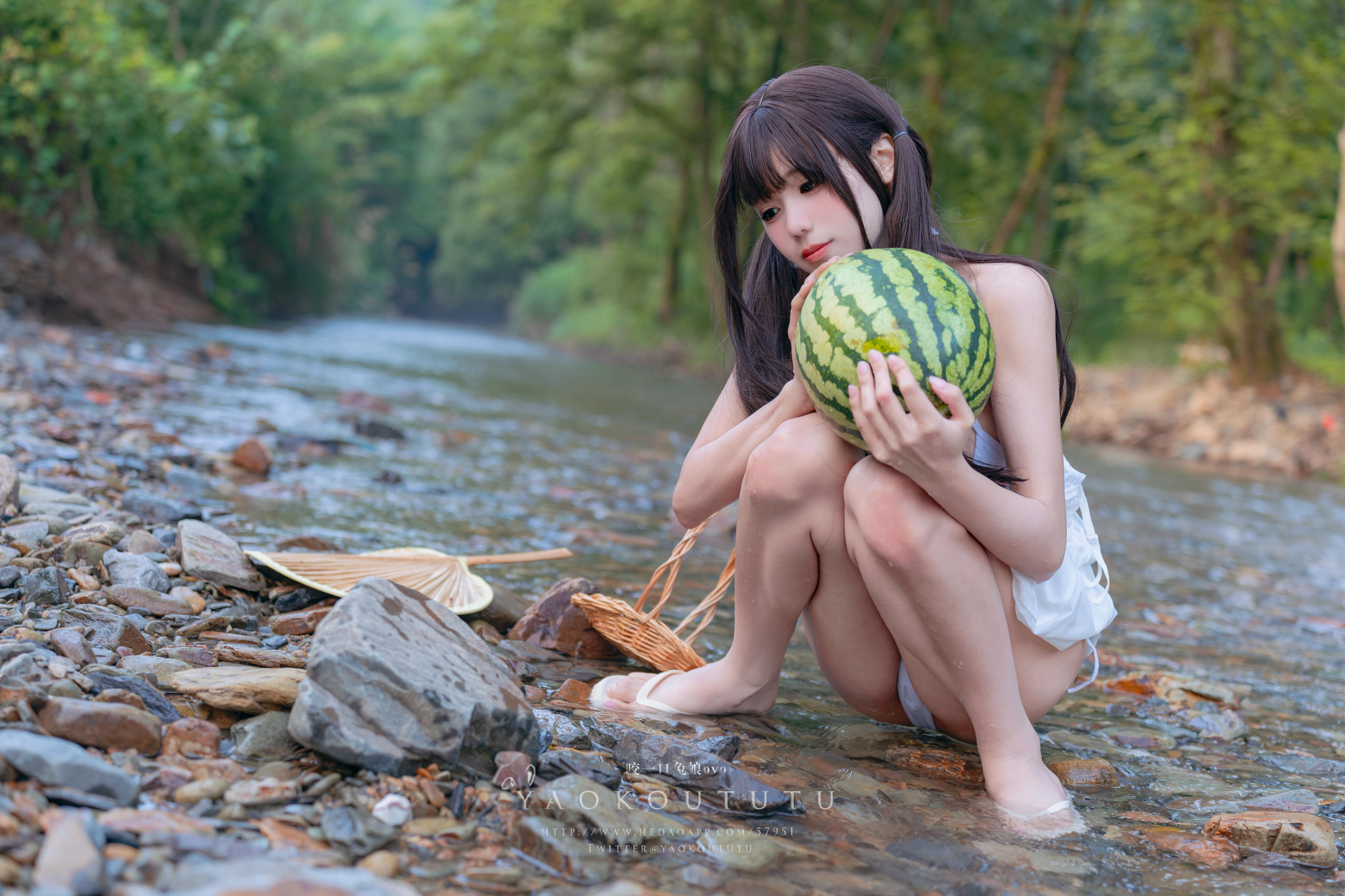 黏黏团子兔 NO.083 咬一口兔娘ovo 八月订阅『溯溪之夏』恋爱循环 [60P1V 1.25GB]_第2集