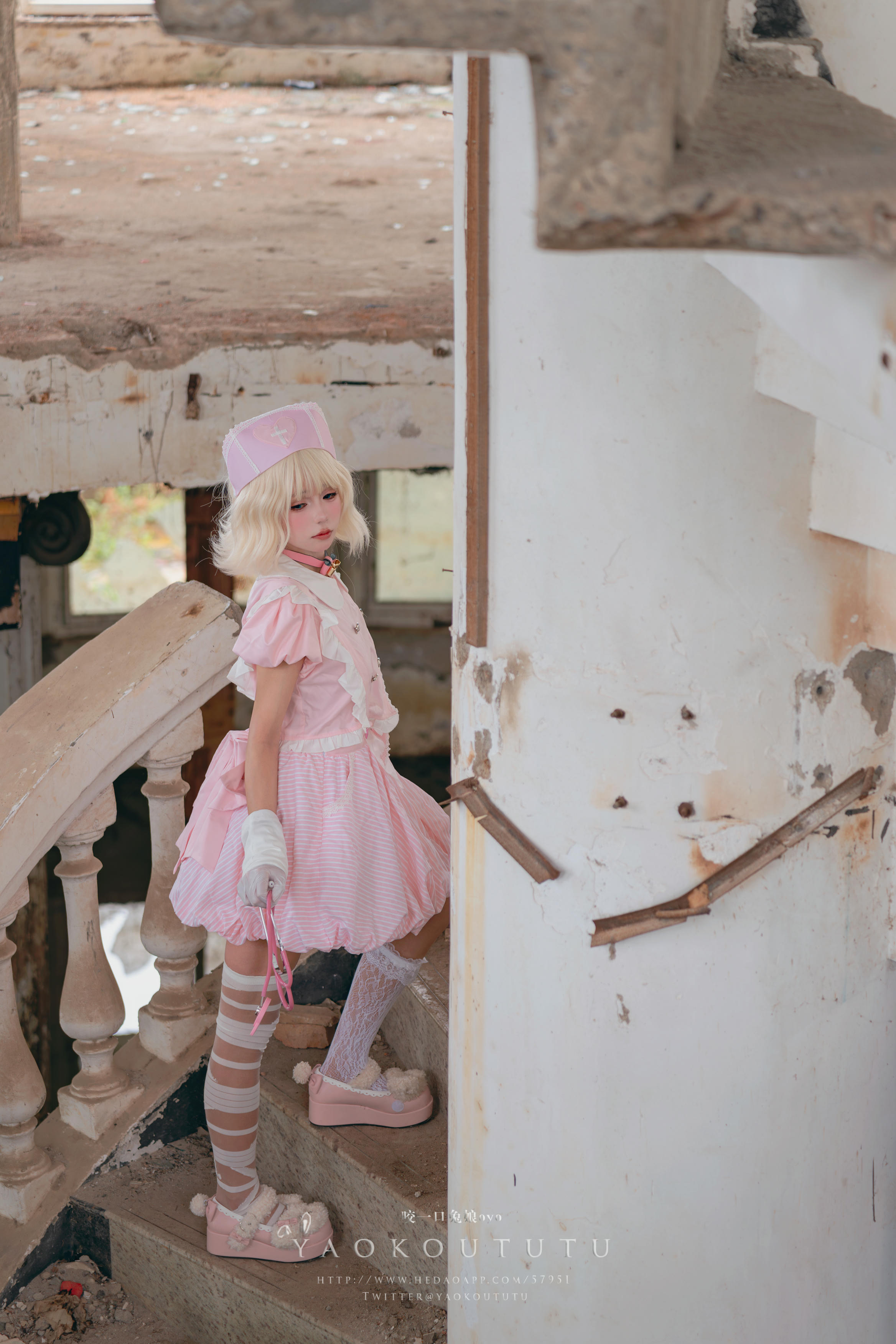 黏黏团子兔 NO.084 咬一口兔娘ovo 八月订阅『遗失病栋』小花仙 [53P1V 1GB]_第1集