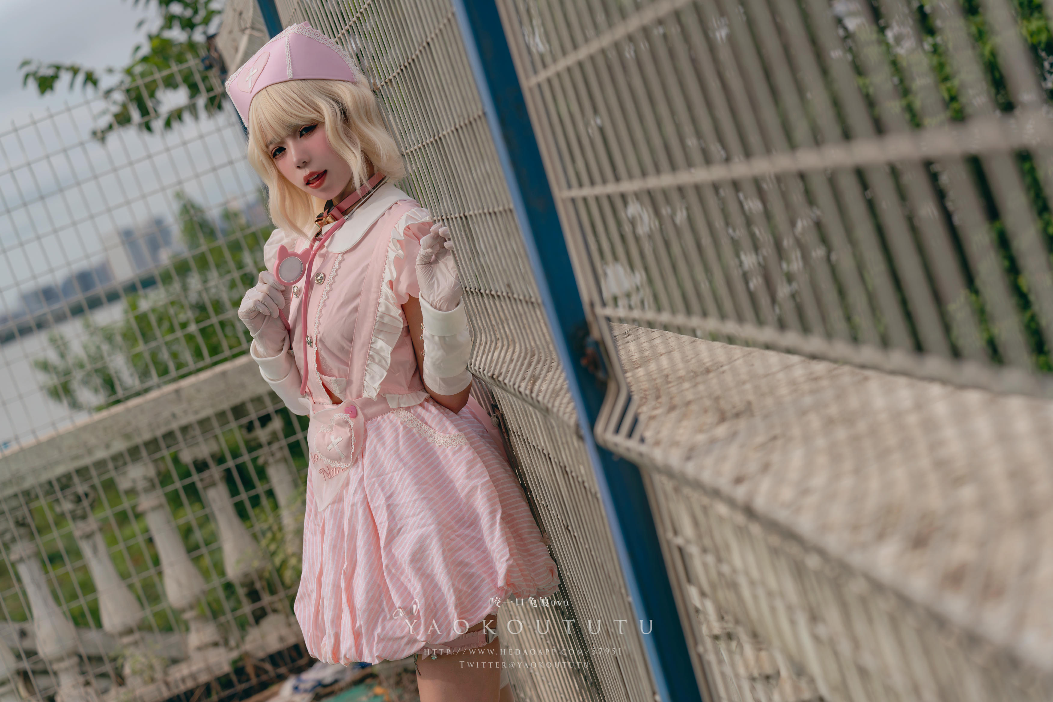 黏黏团子兔 NO.084 咬一口兔娘ovo 八月订阅『遗失病栋』小花仙 [53P1V 1GB]_第1集