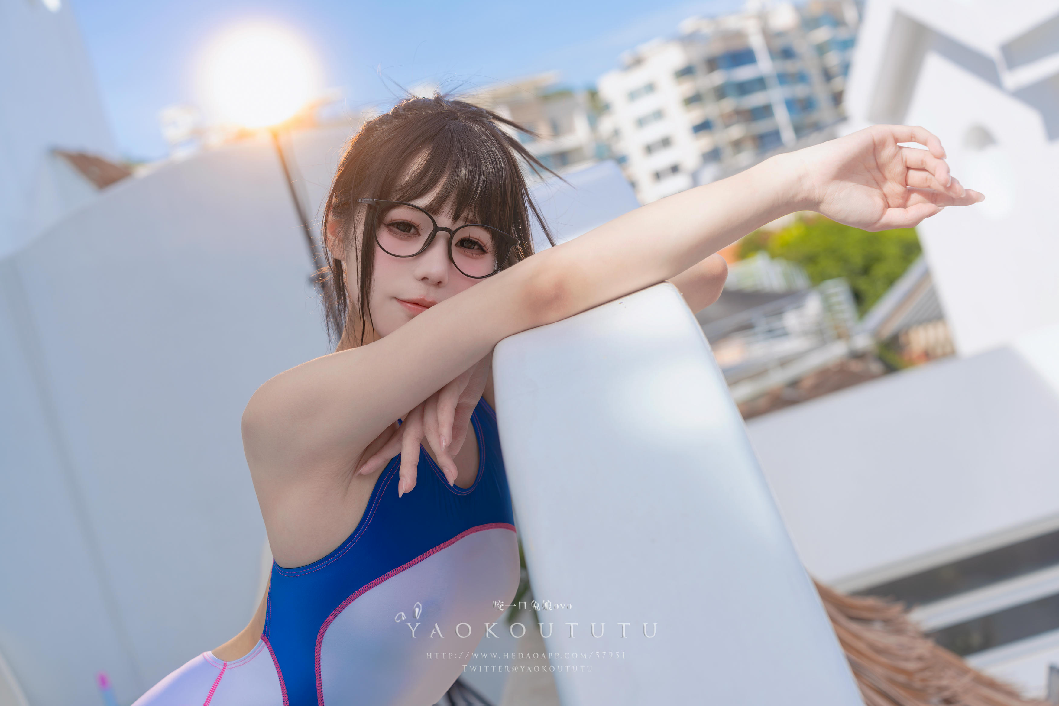 黏黏团子兔 NO.085 咬一口兔娘ovo 八月订阅『主将的假期』So Crazy [57P1V 1.24GB]_第1集