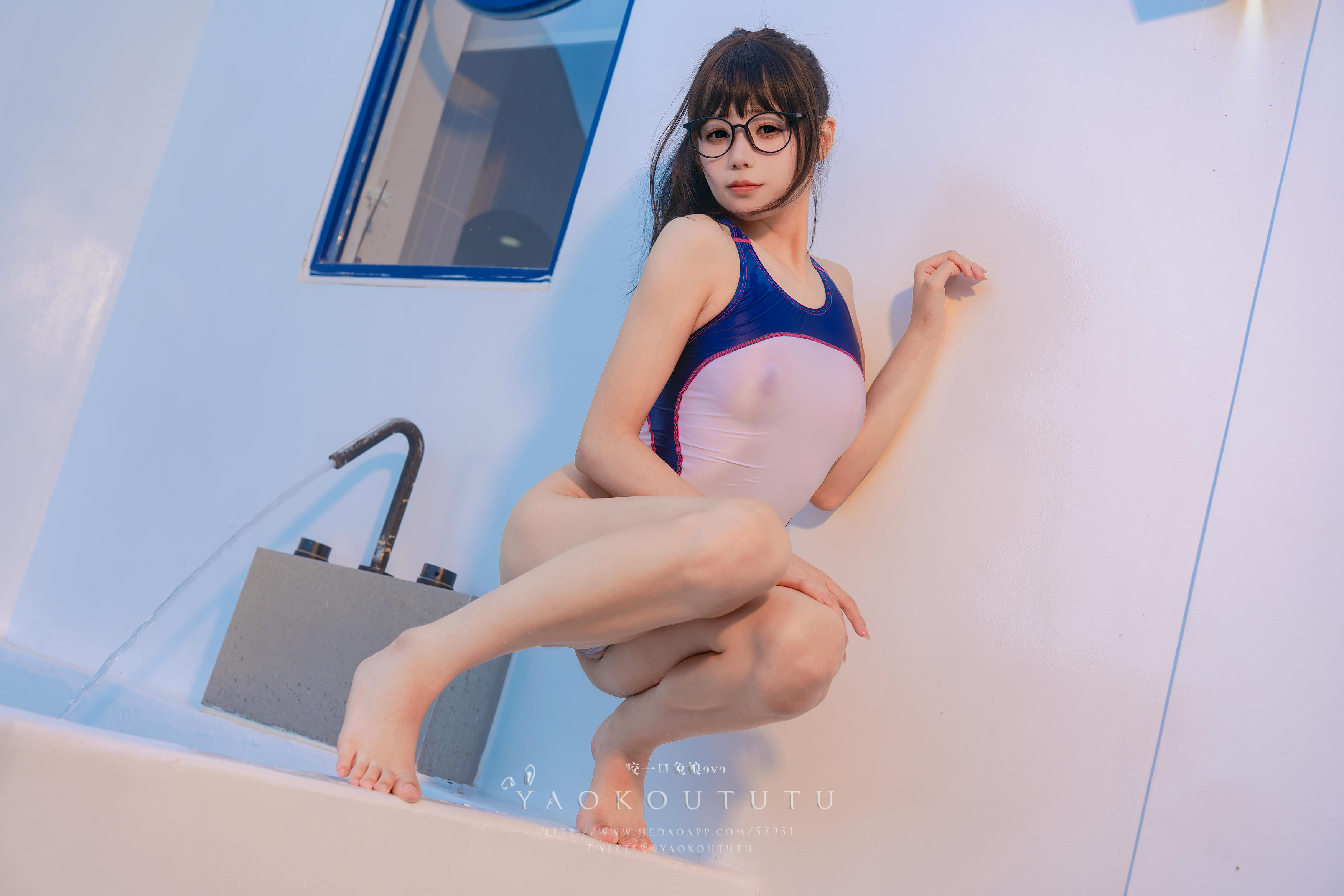 黏黏团子兔 NO.085 咬一口兔娘ovo 八月订阅『主将的假期』So Crazy [57P1V 1.24GB]_第2集