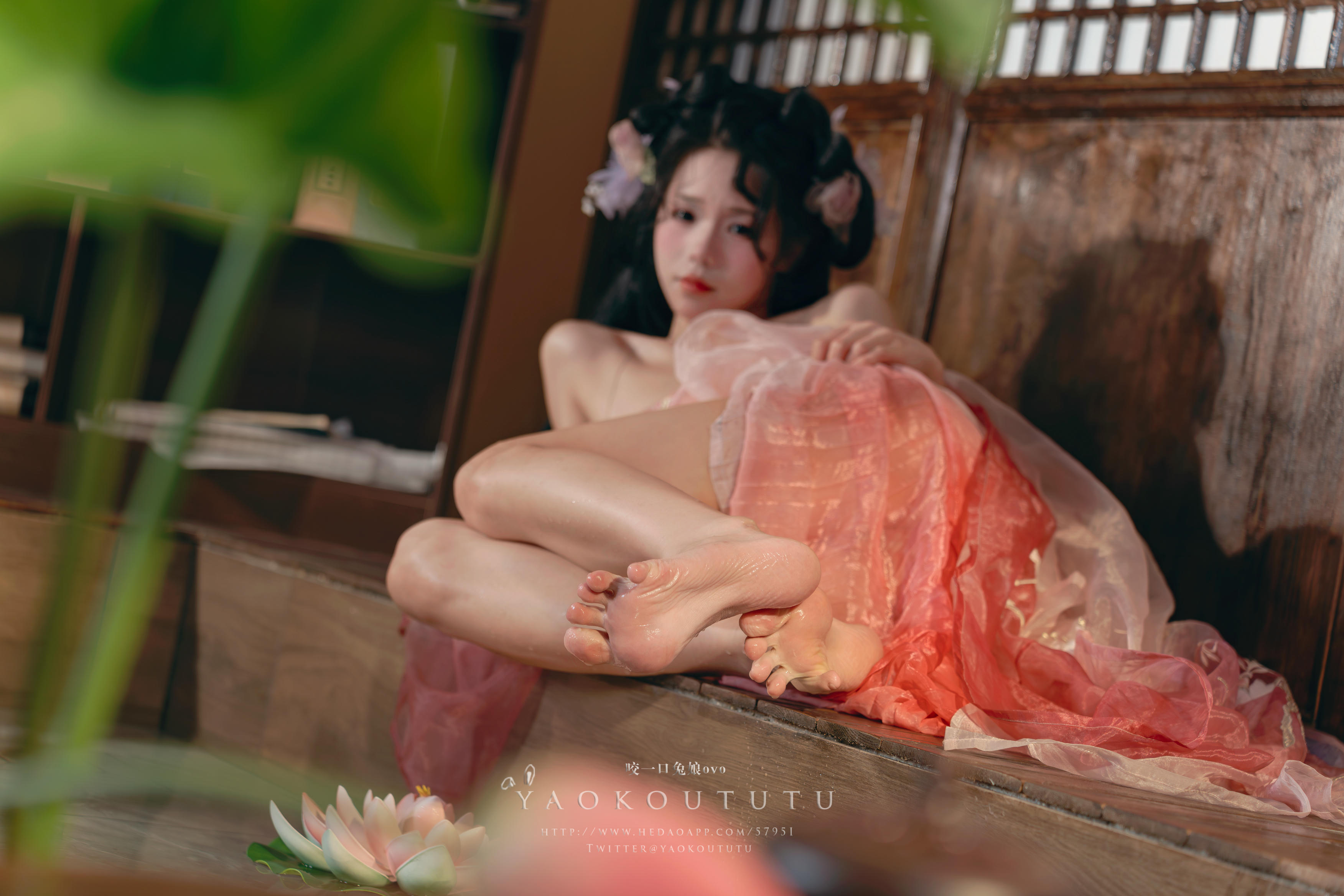 黏黏团子兔 NO.086 咬一口兔娘ovo 八月订阅『醉倒荷塘边』游园惊梦 [49P1V 1.13GB]_第2集