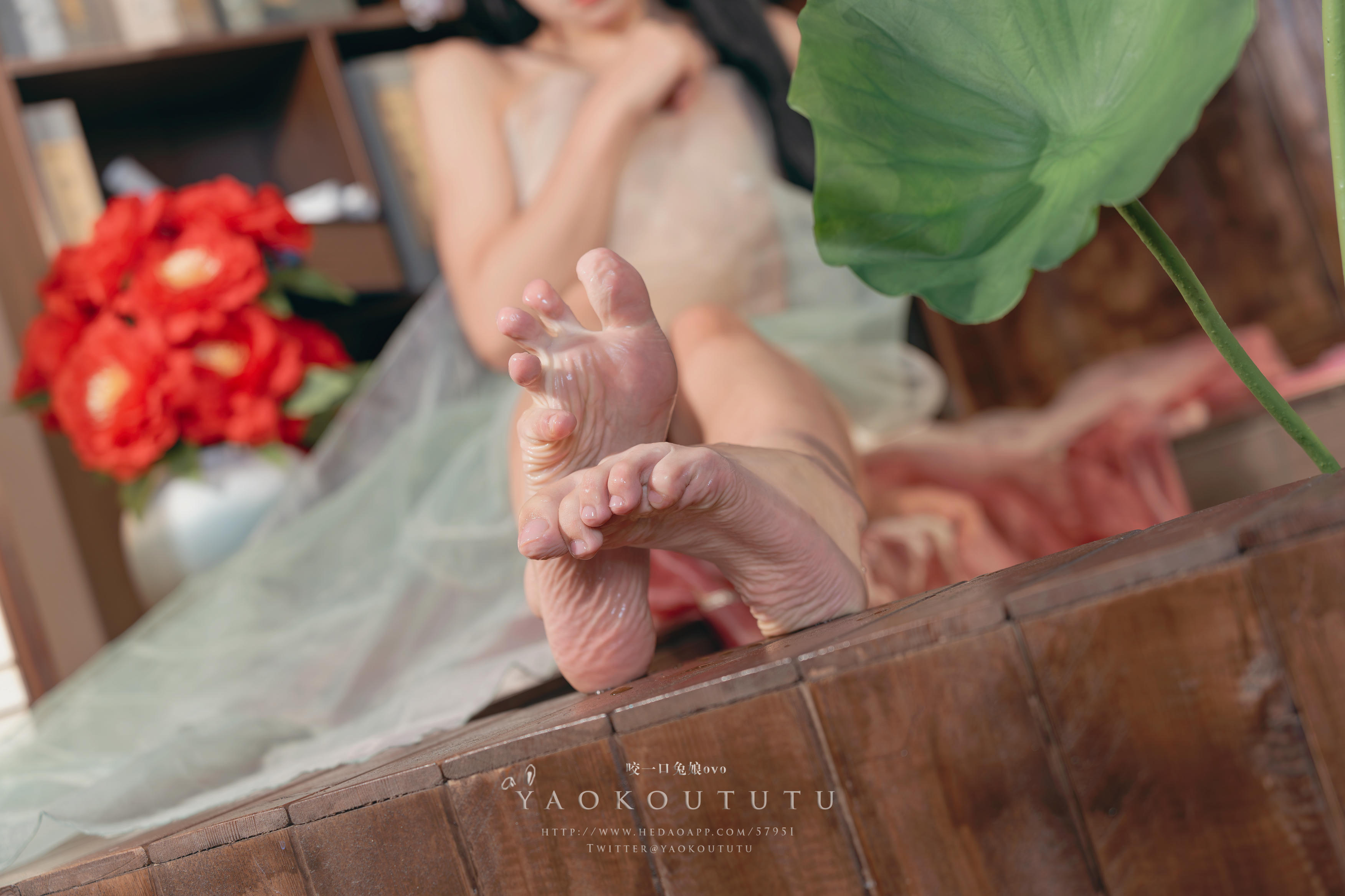 黏黏团子兔 NO.086 咬一口兔娘ovo 八月订阅『醉倒荷塘边』游园惊梦 [49P1V 1.13GB]_第2集