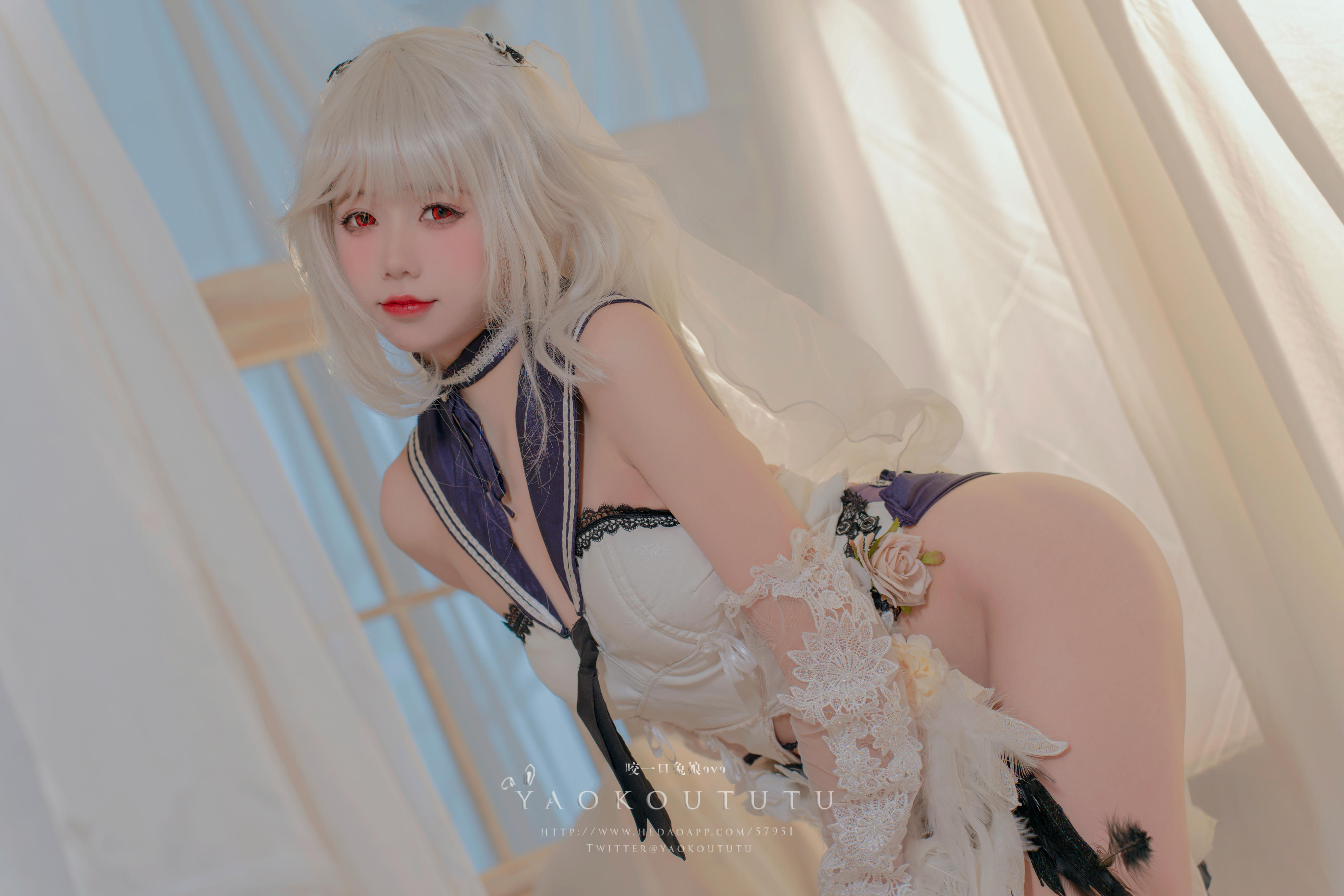 黏黏团子兔 NO.097 咬一口兔娘ovo 九月T3专属特典『梳妆的大小姐-可畏』[57P 925MB]_第2集