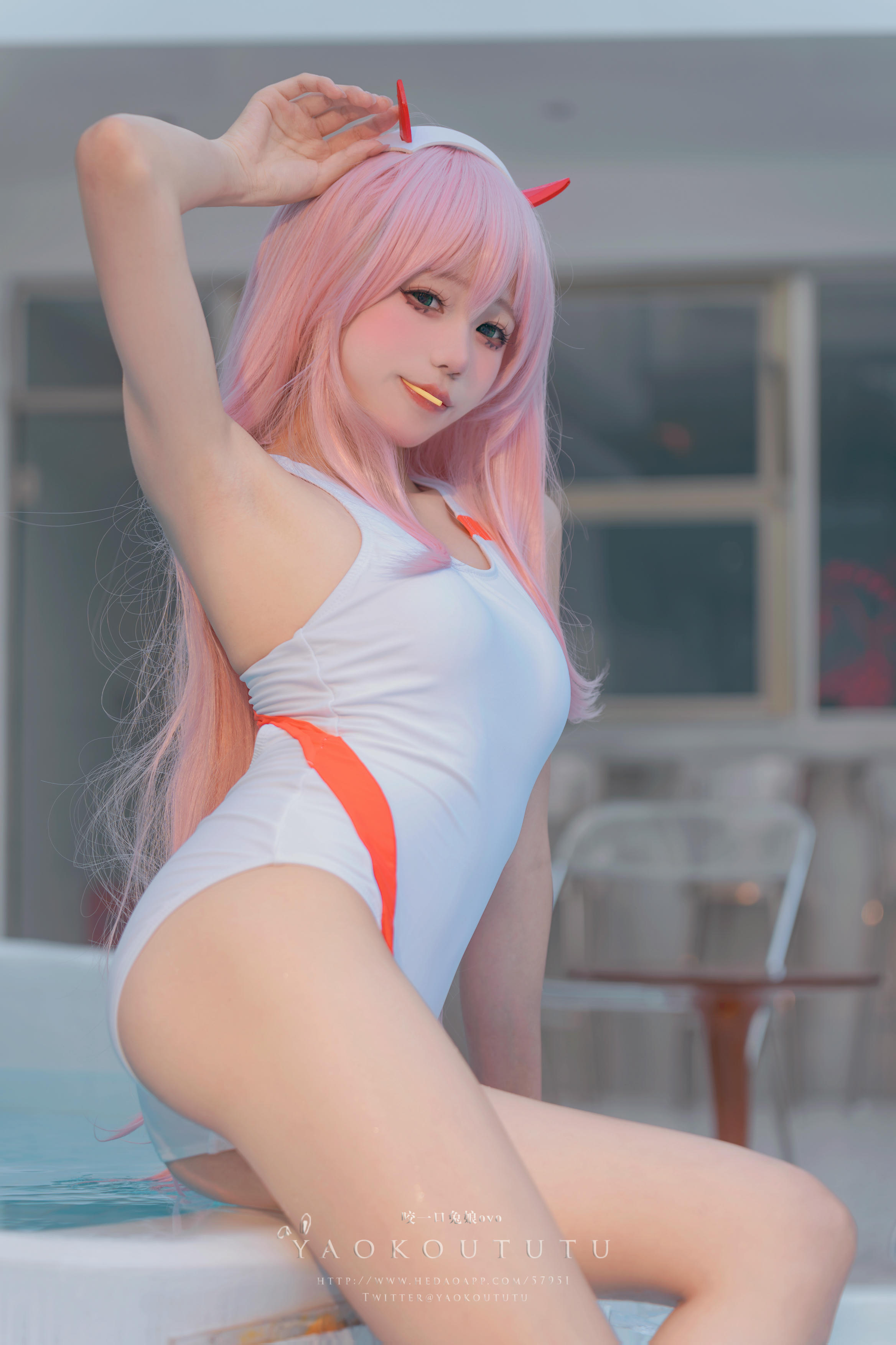 黏黏团子兔 NO.100 咬一口兔娘ovo『国家队02泳装』Pretty [58P+1V 1GB]_第1集